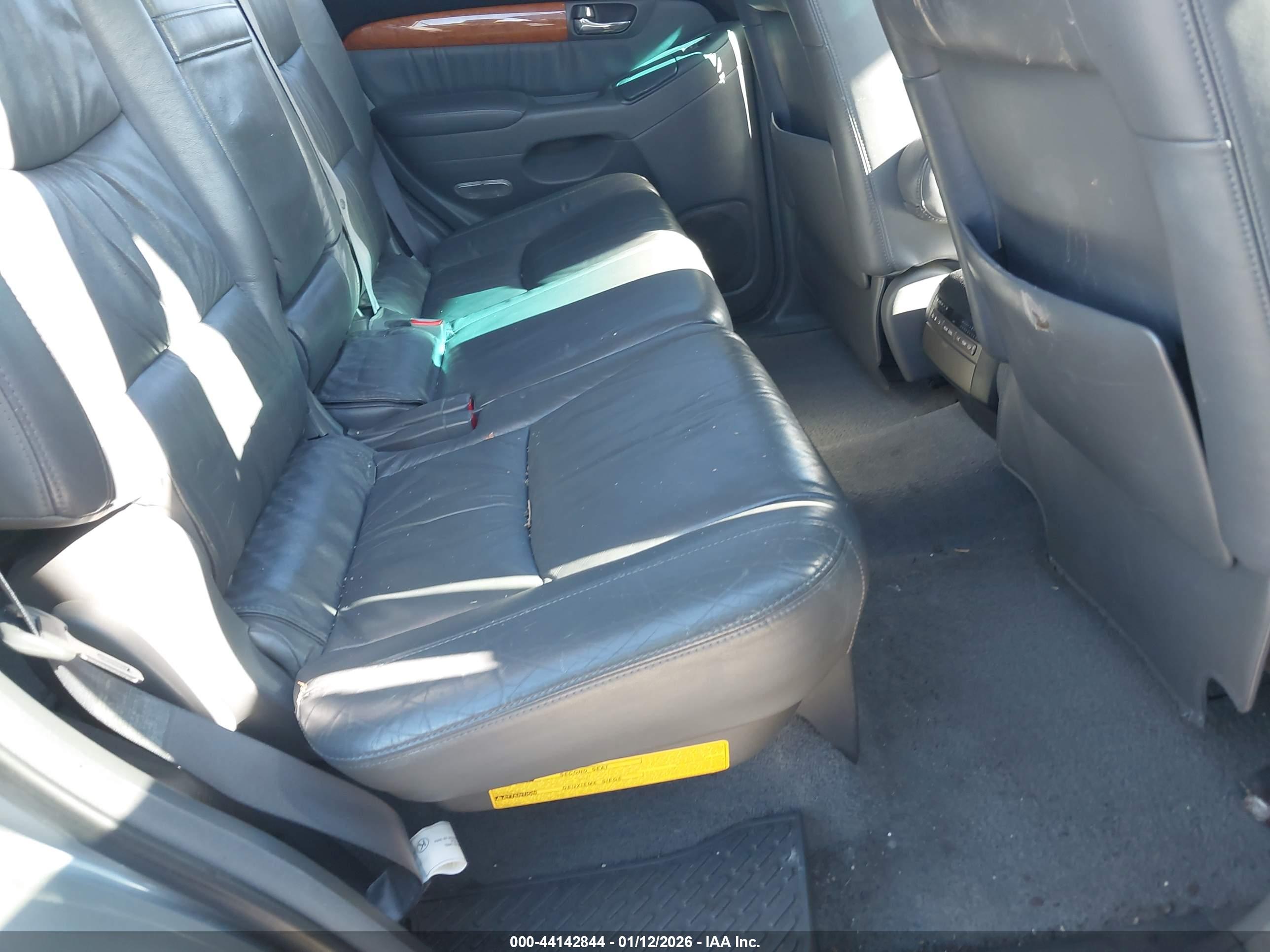 LEXUS GX image 8