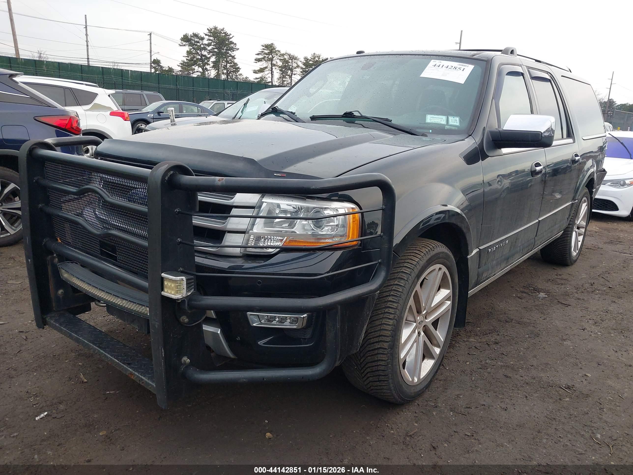 FORD EXPEDITION image 2