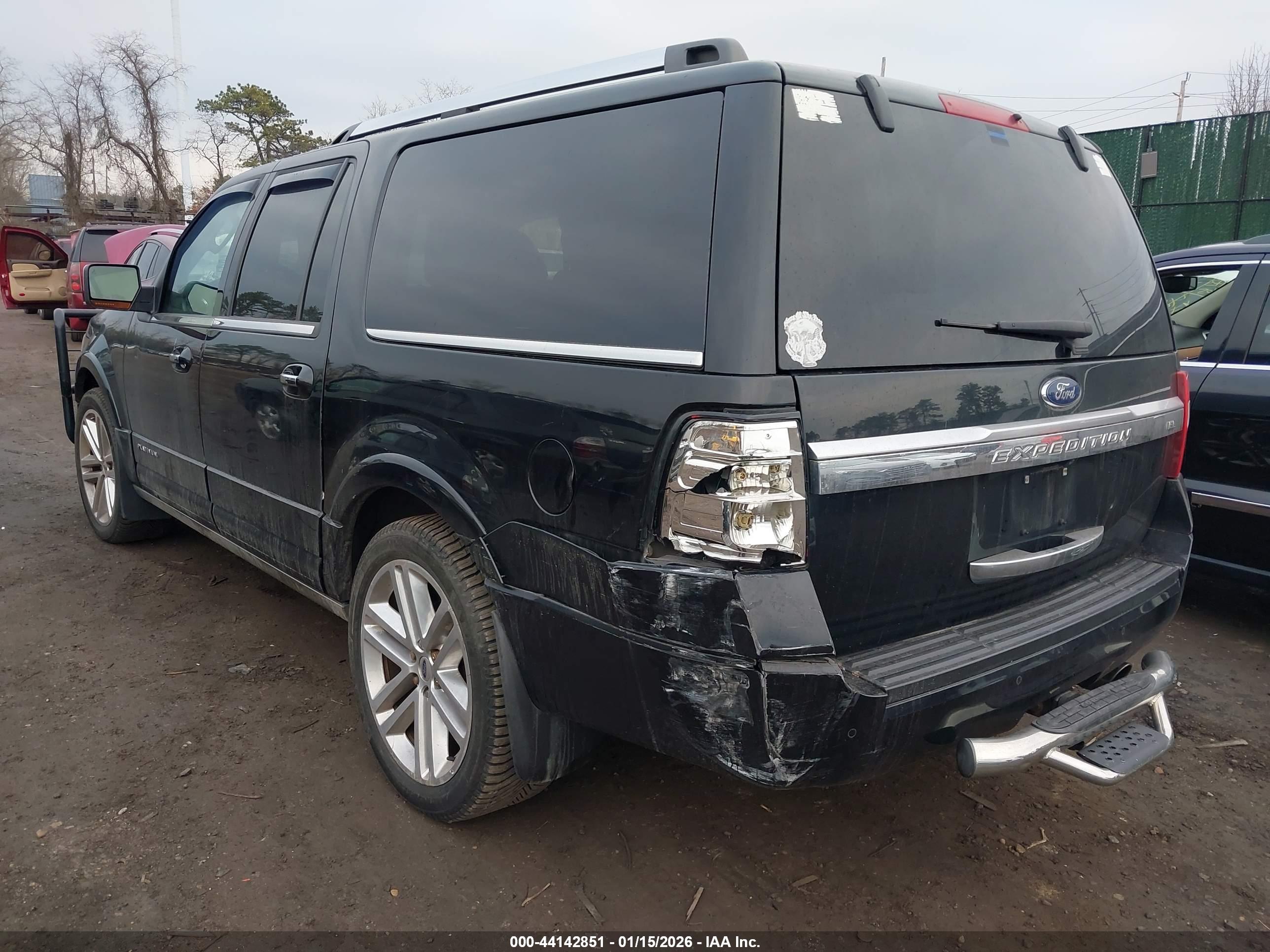 FORD EXPEDITION image 3