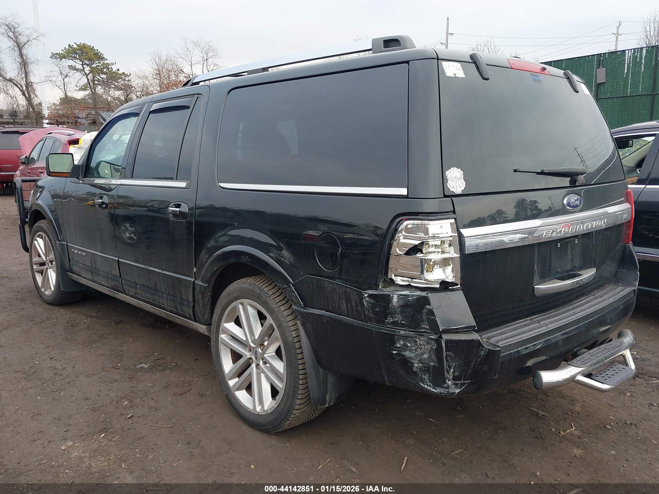 FORD EXPEDITION image 6