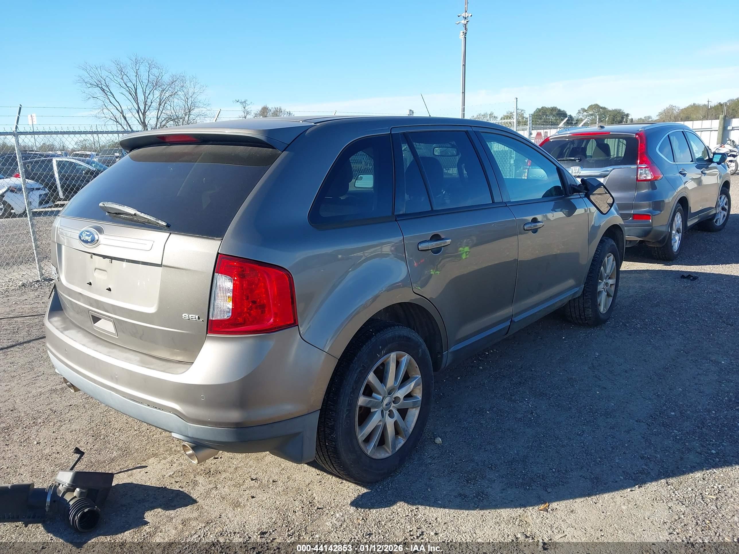 FORD EDGE image 4