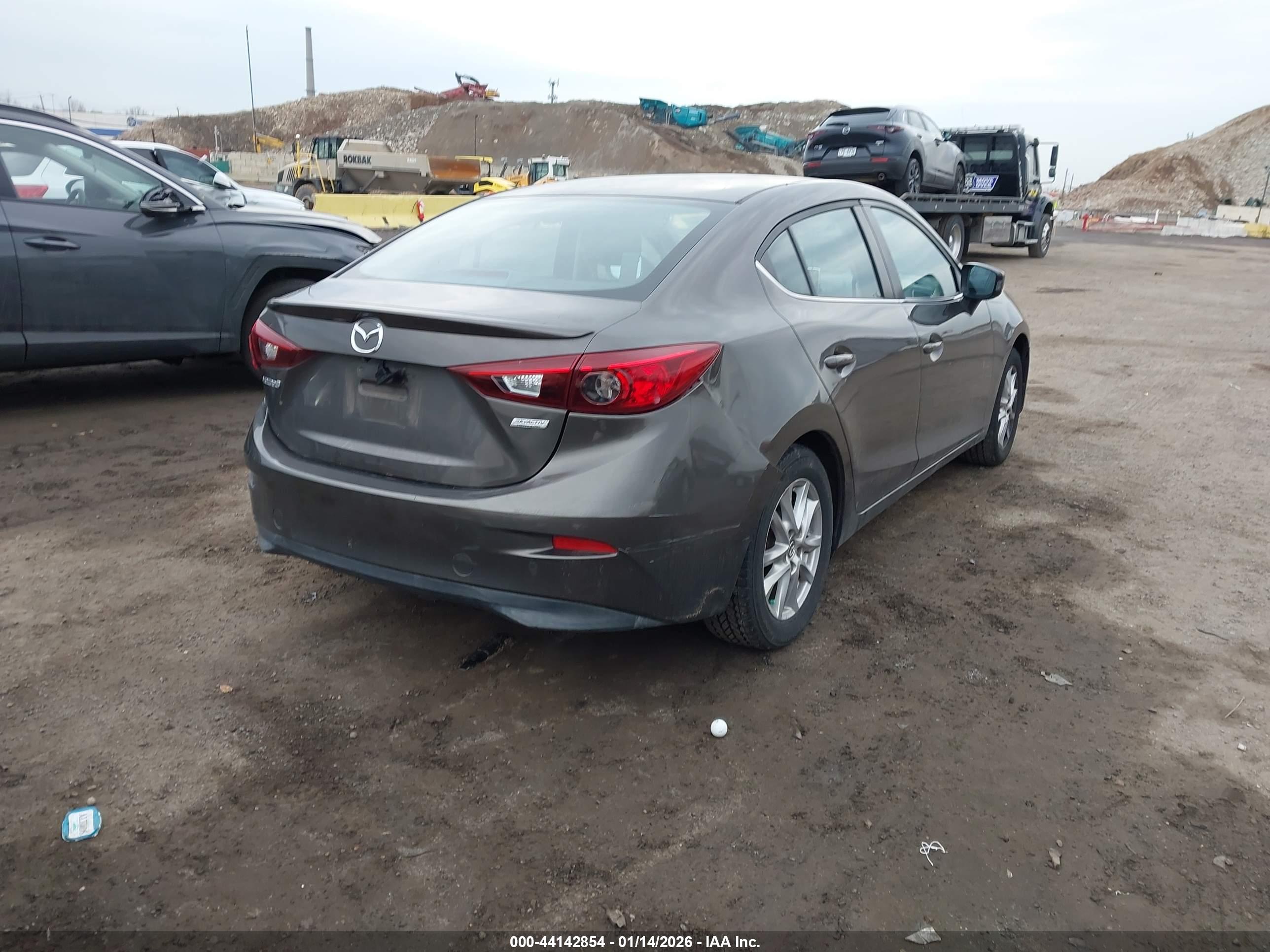 MAZDA MAZDA3 image 4