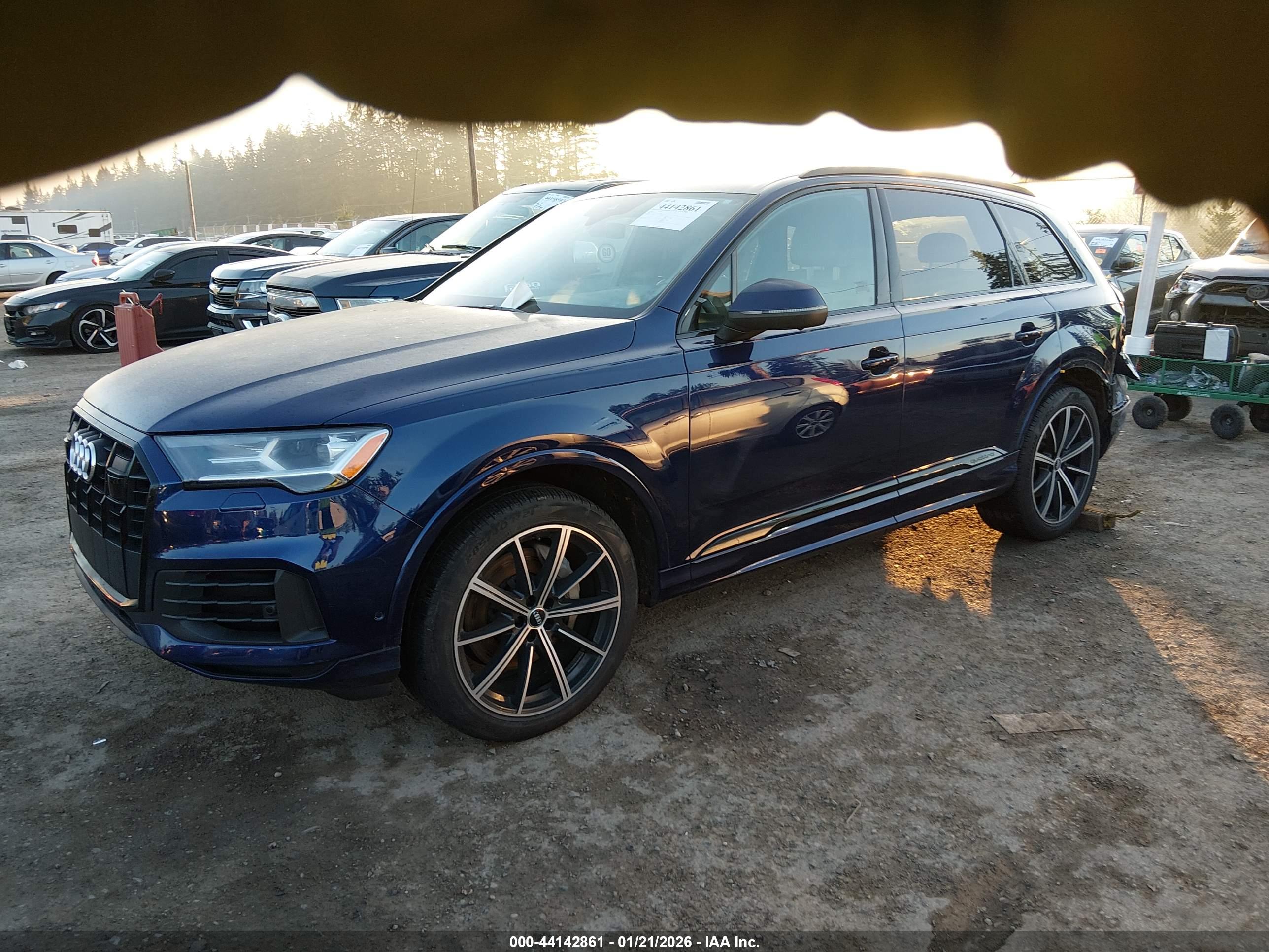 AUDI Q7 image 2