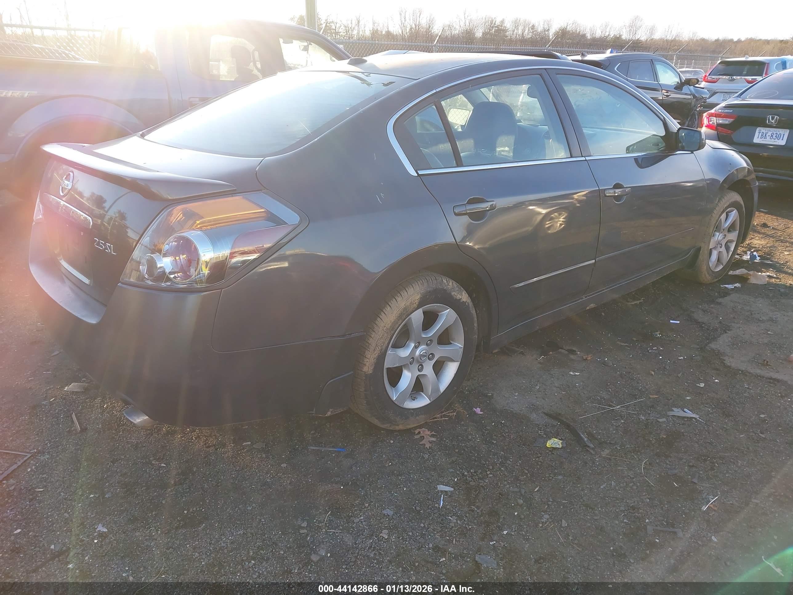 NISSAN ALTIMA image 4