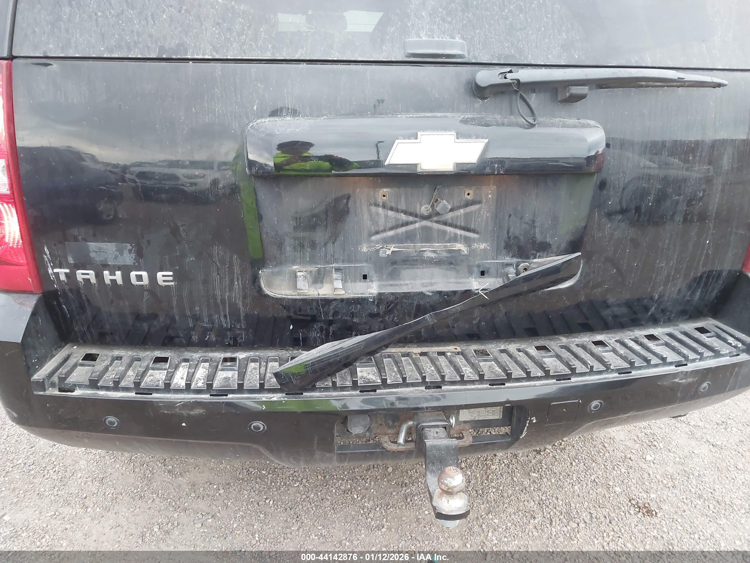 CHEVROLET TAHOE image 6