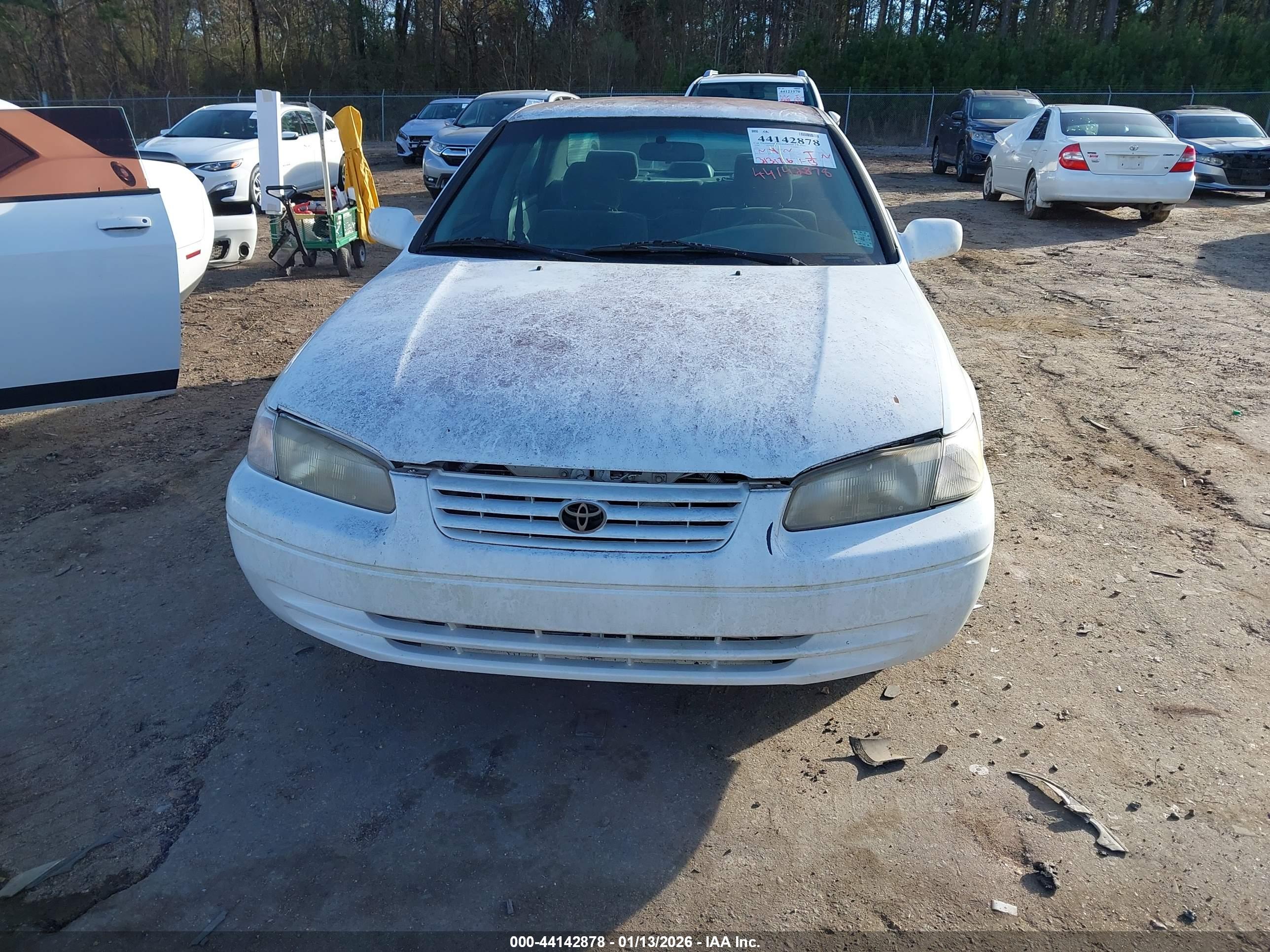 TOYOTA CAMRY image 6