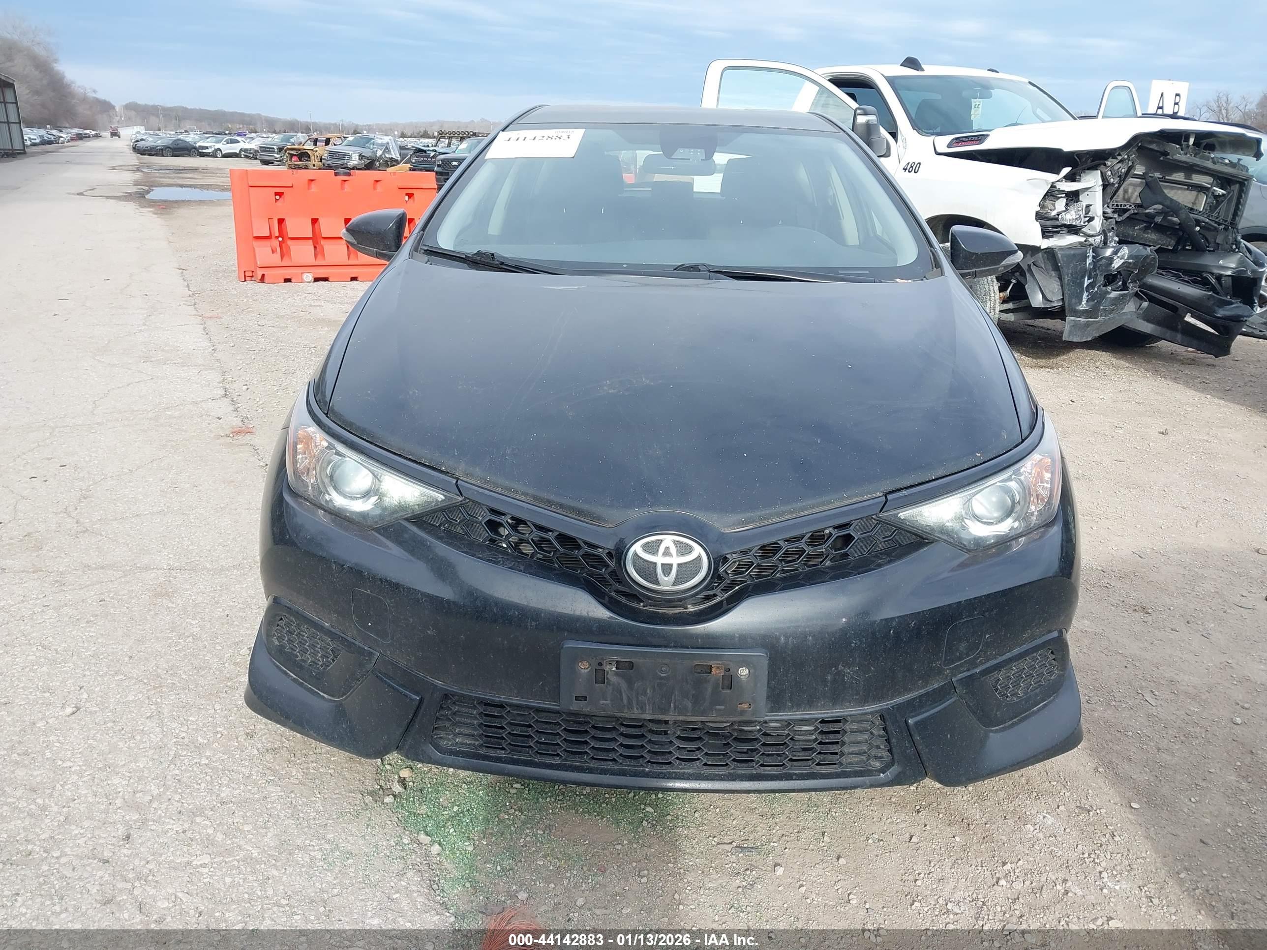TOYOTA COROLLA image 6