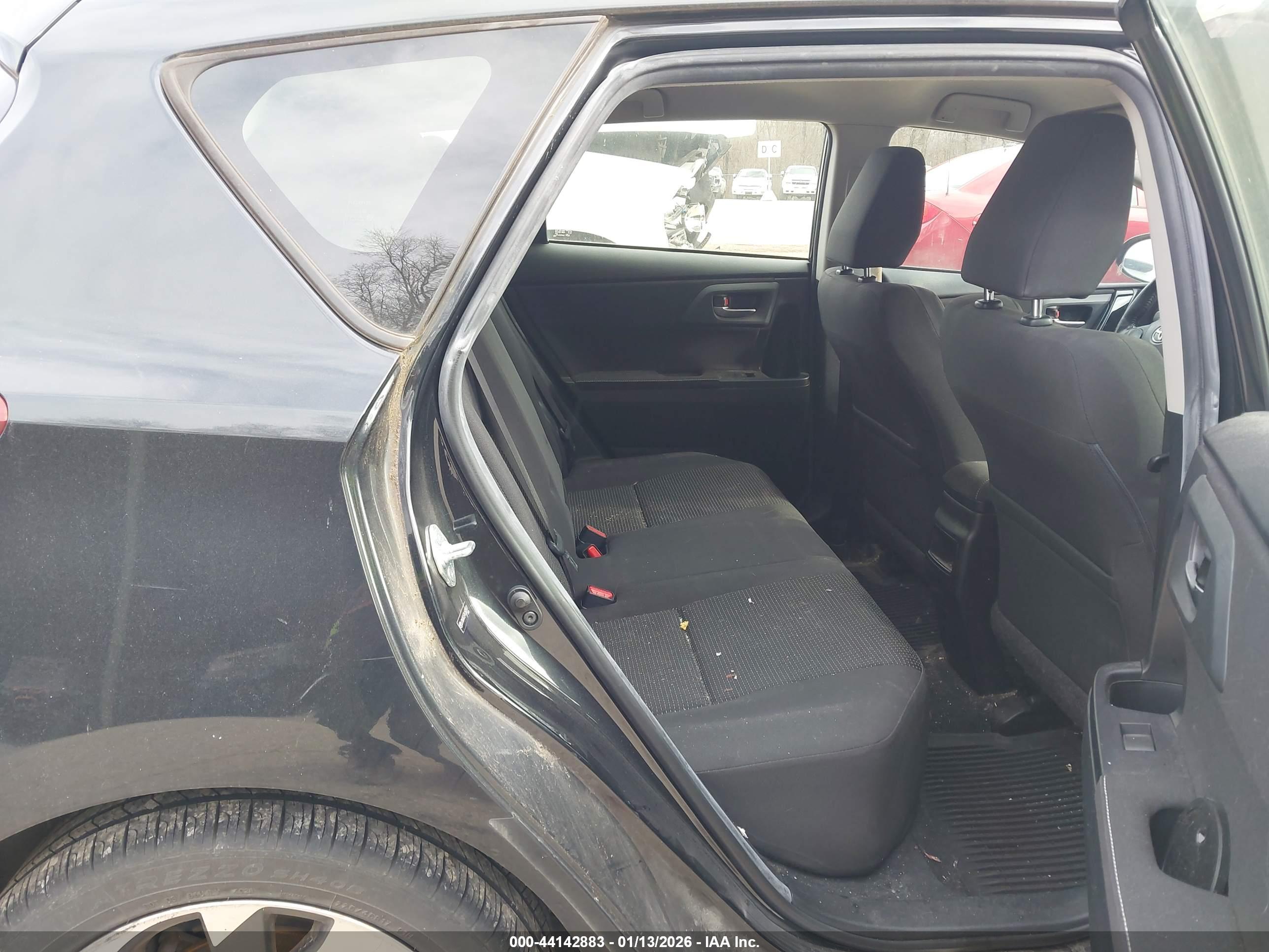 TOYOTA COROLLA image 8