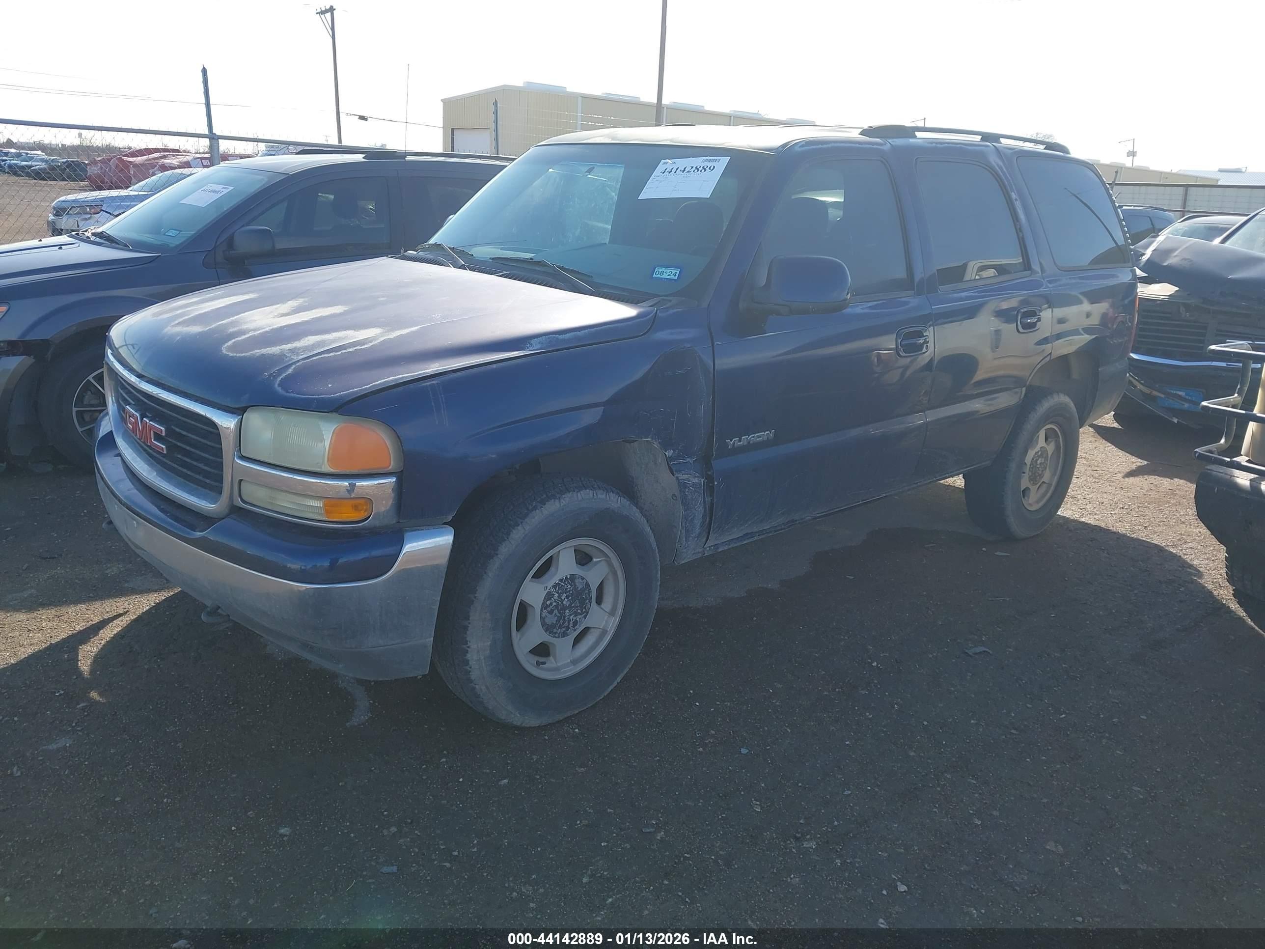 GMC YUKON image 2