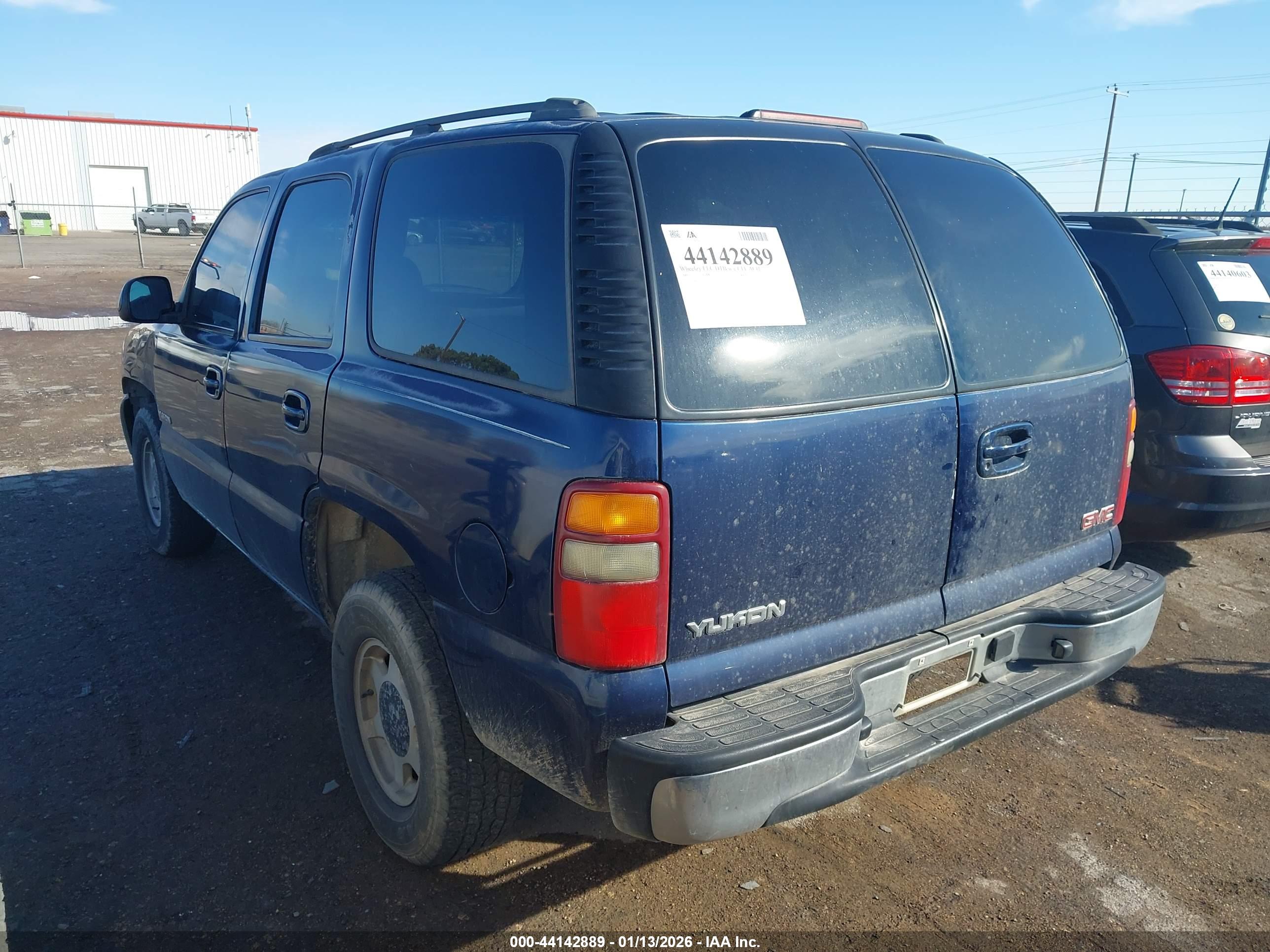 GMC YUKON image 3