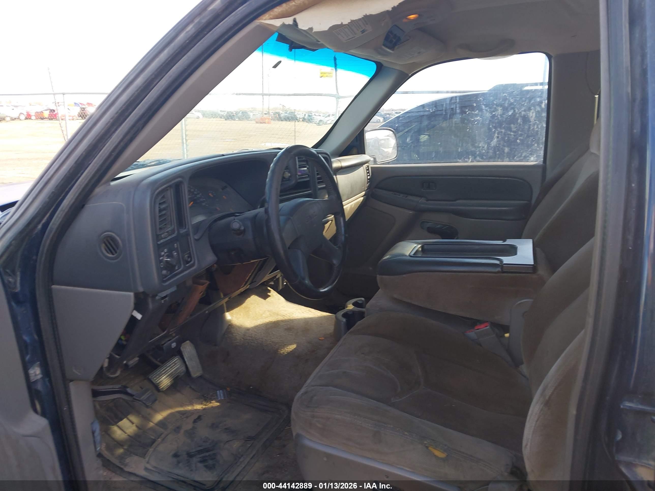 GMC YUKON image 5