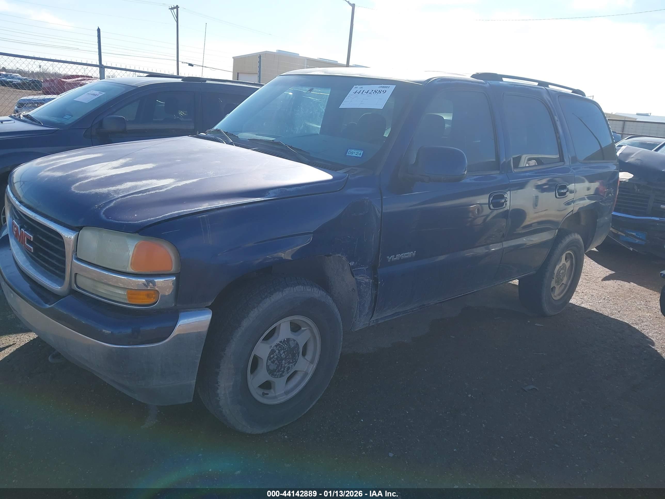 GMC YUKON image 6