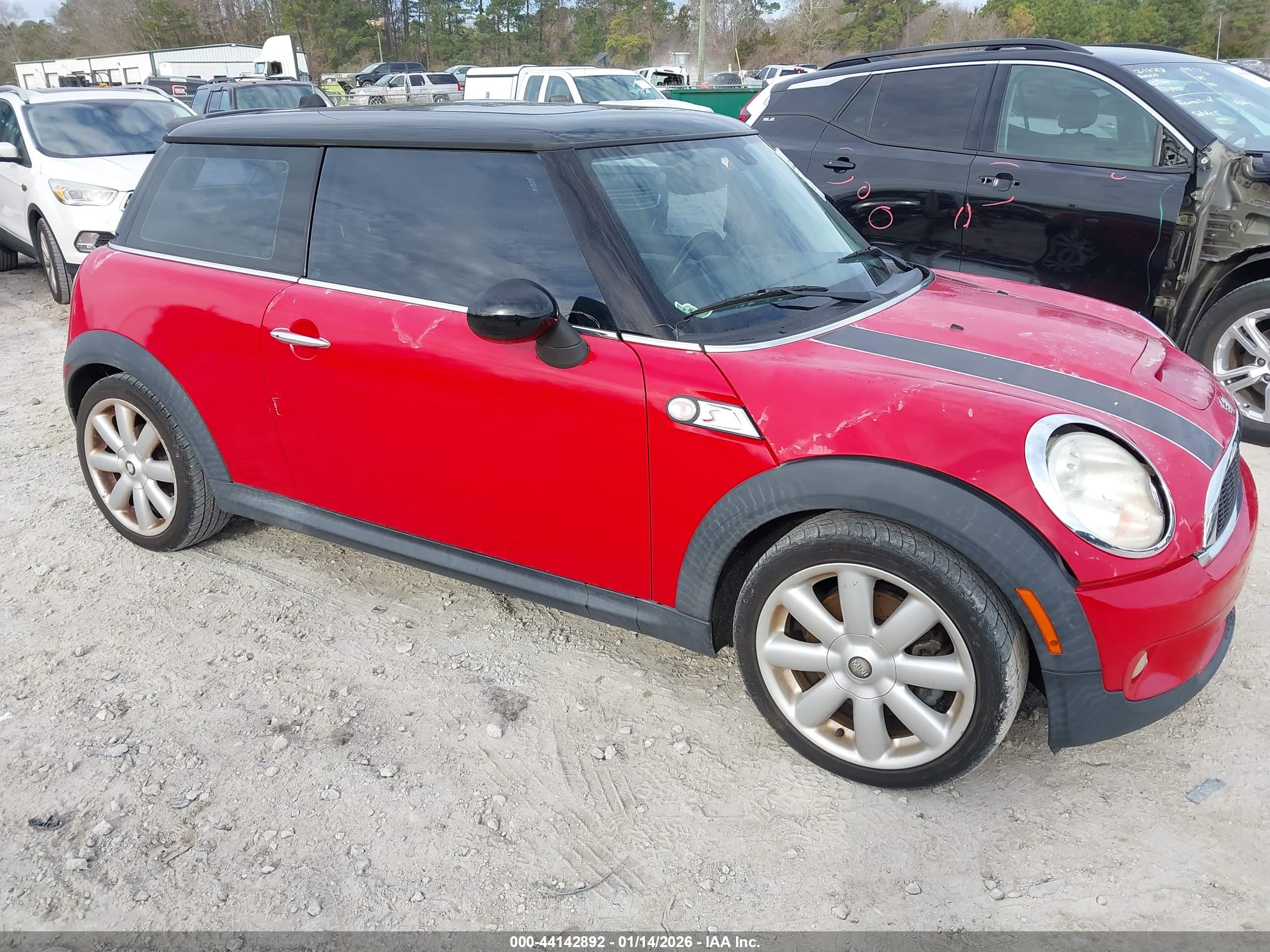 MINI COOPER image 6