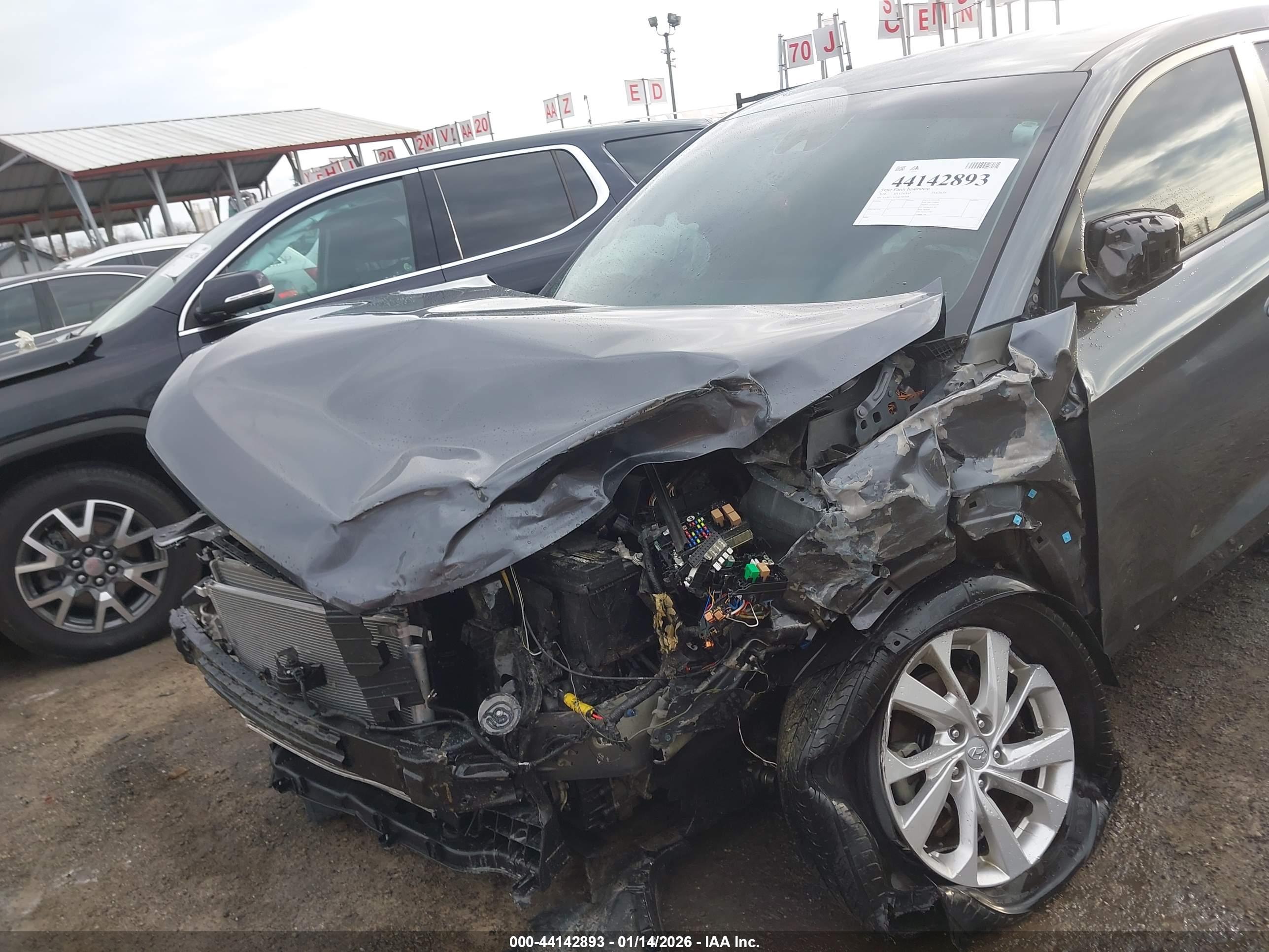 HYUNDAI TUCSON image 6