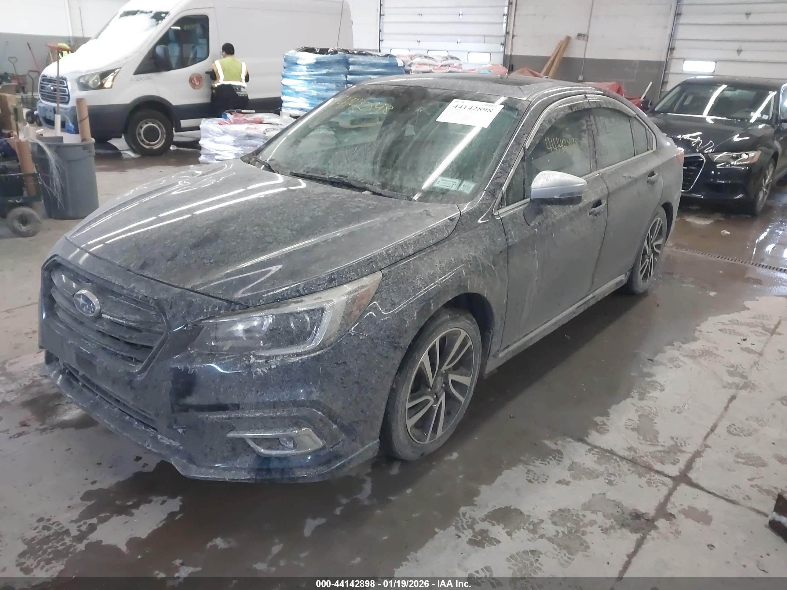SUBARU LEGACY image 2