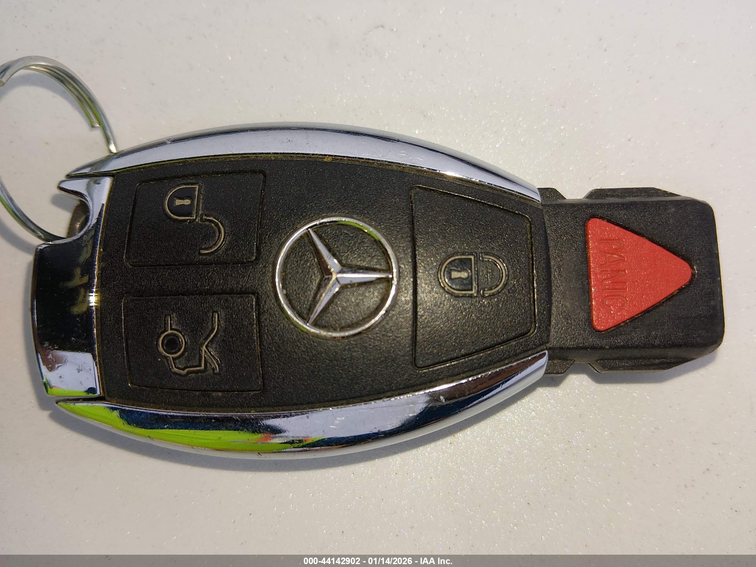 MERCEDES-BENZ C image 11