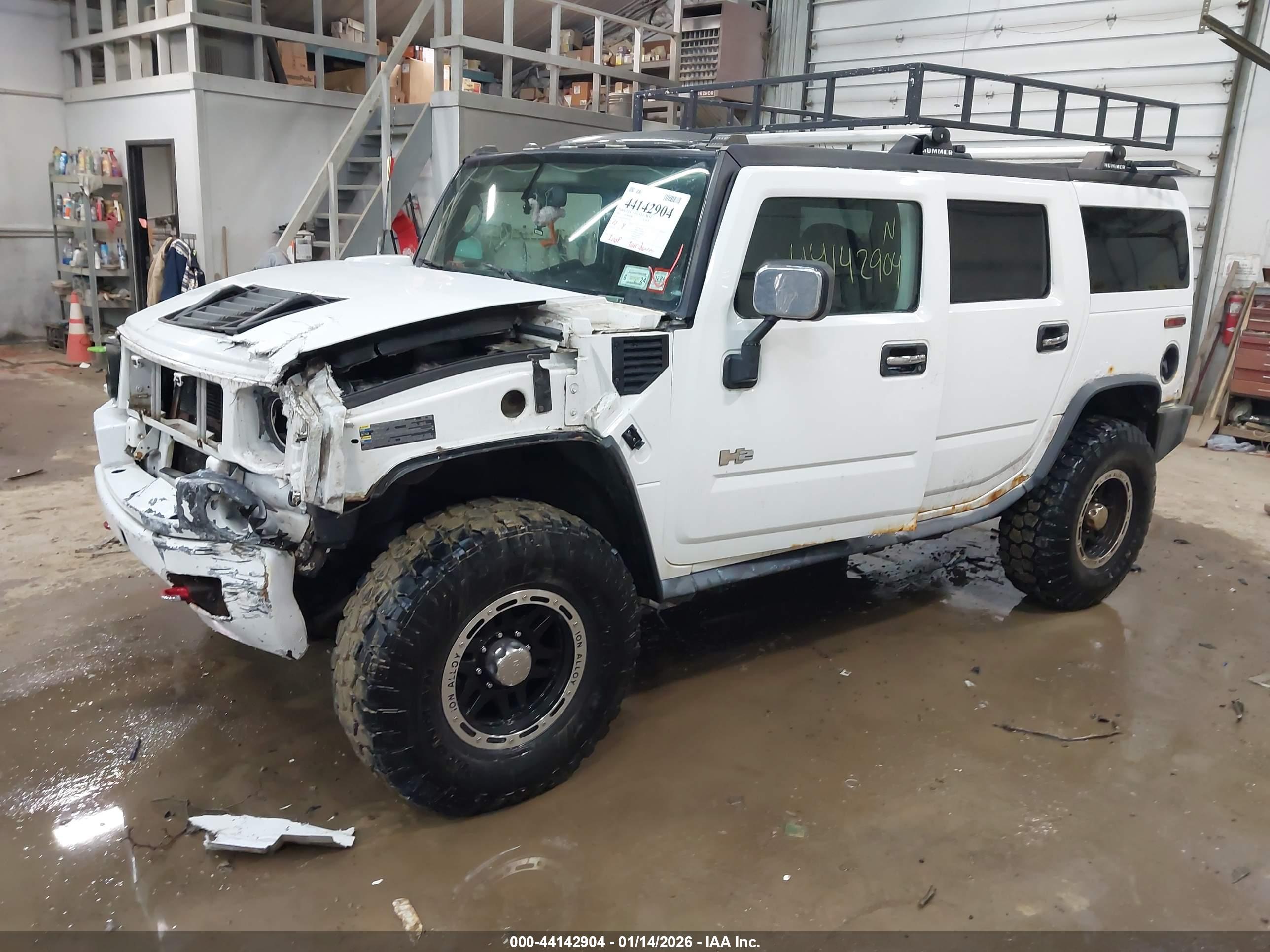 HUMMER H2 image 2