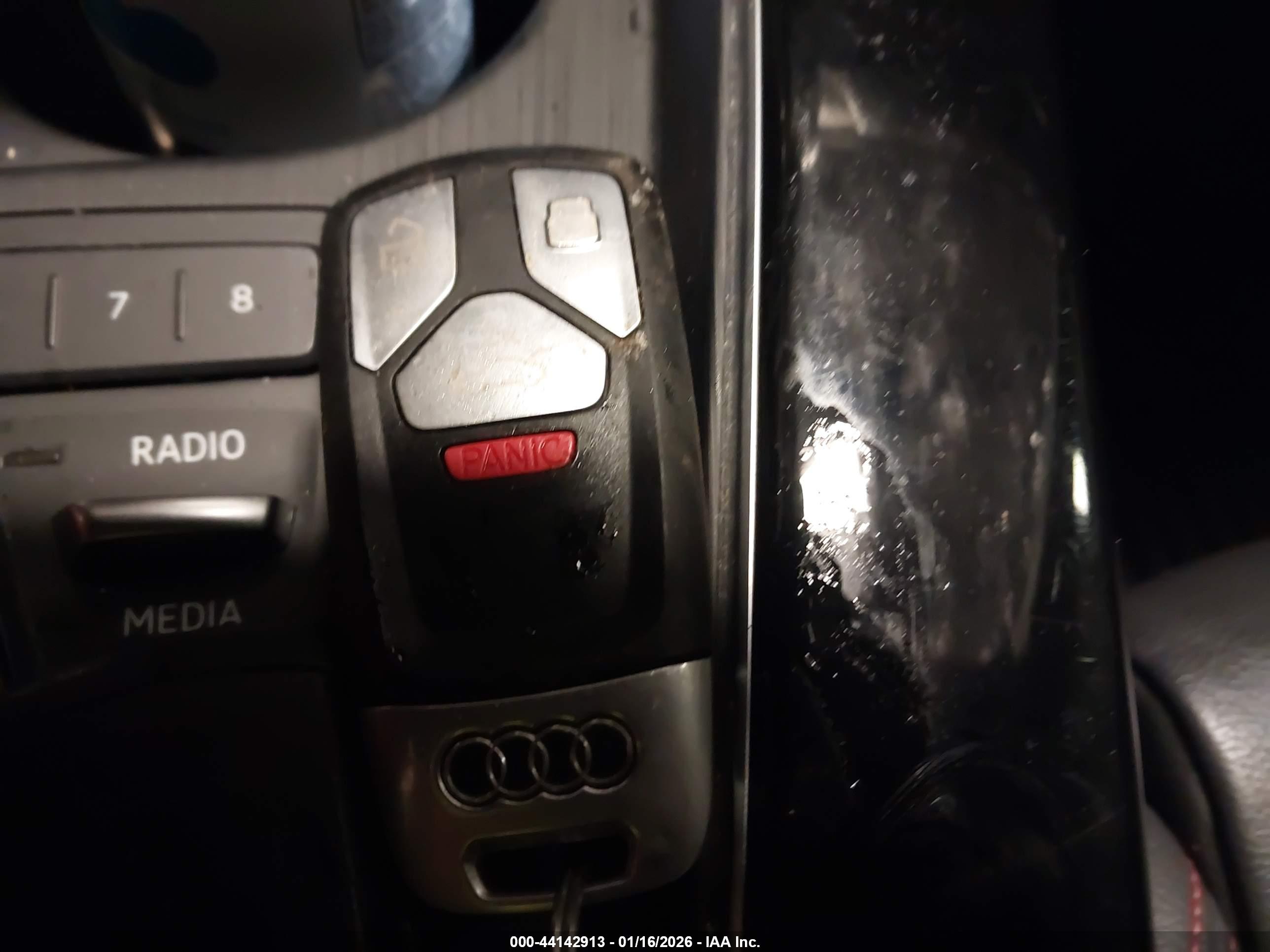 AUDI A4 image 11