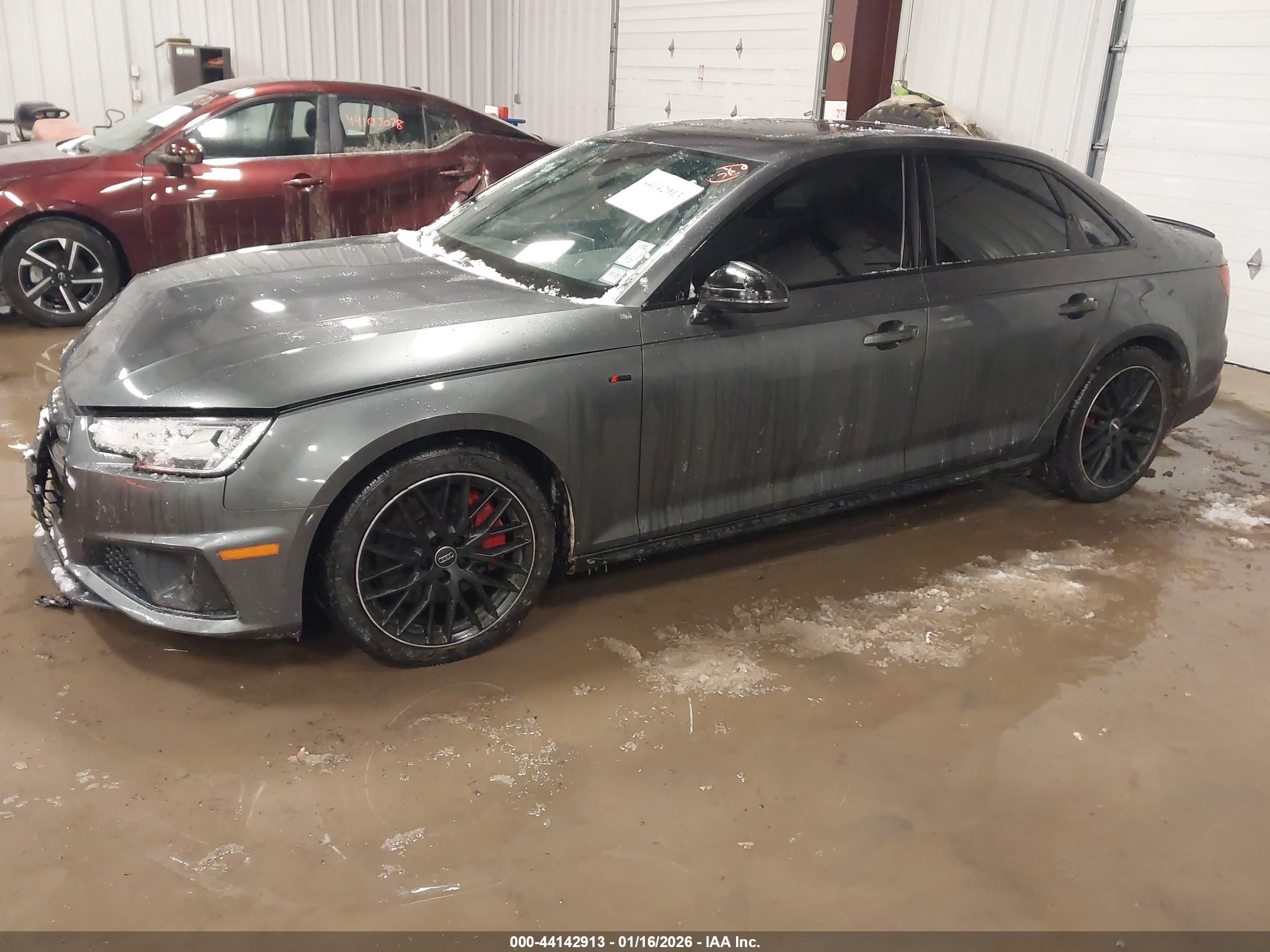 AUDI A4 image 2