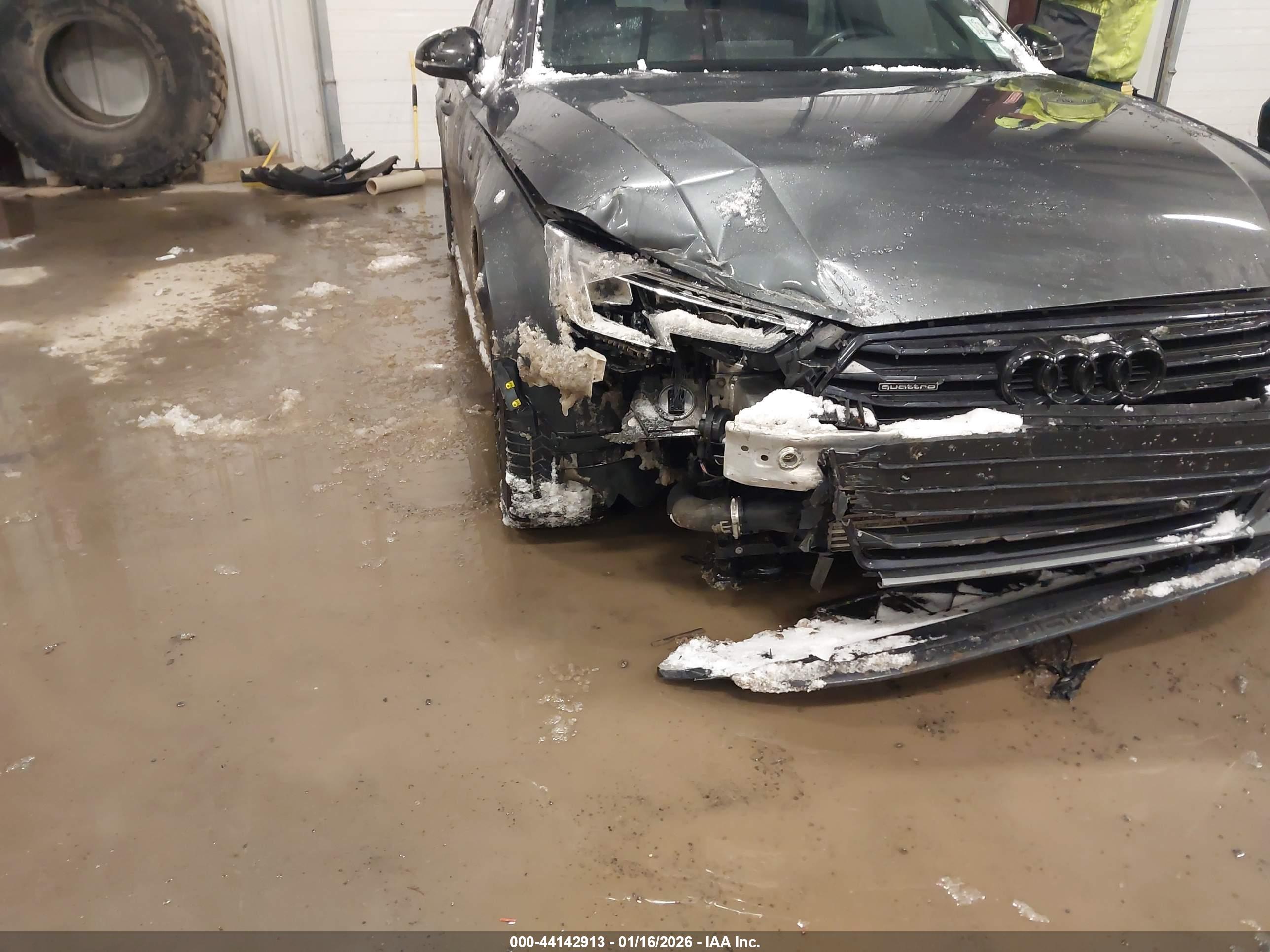 AUDI A4 image 6