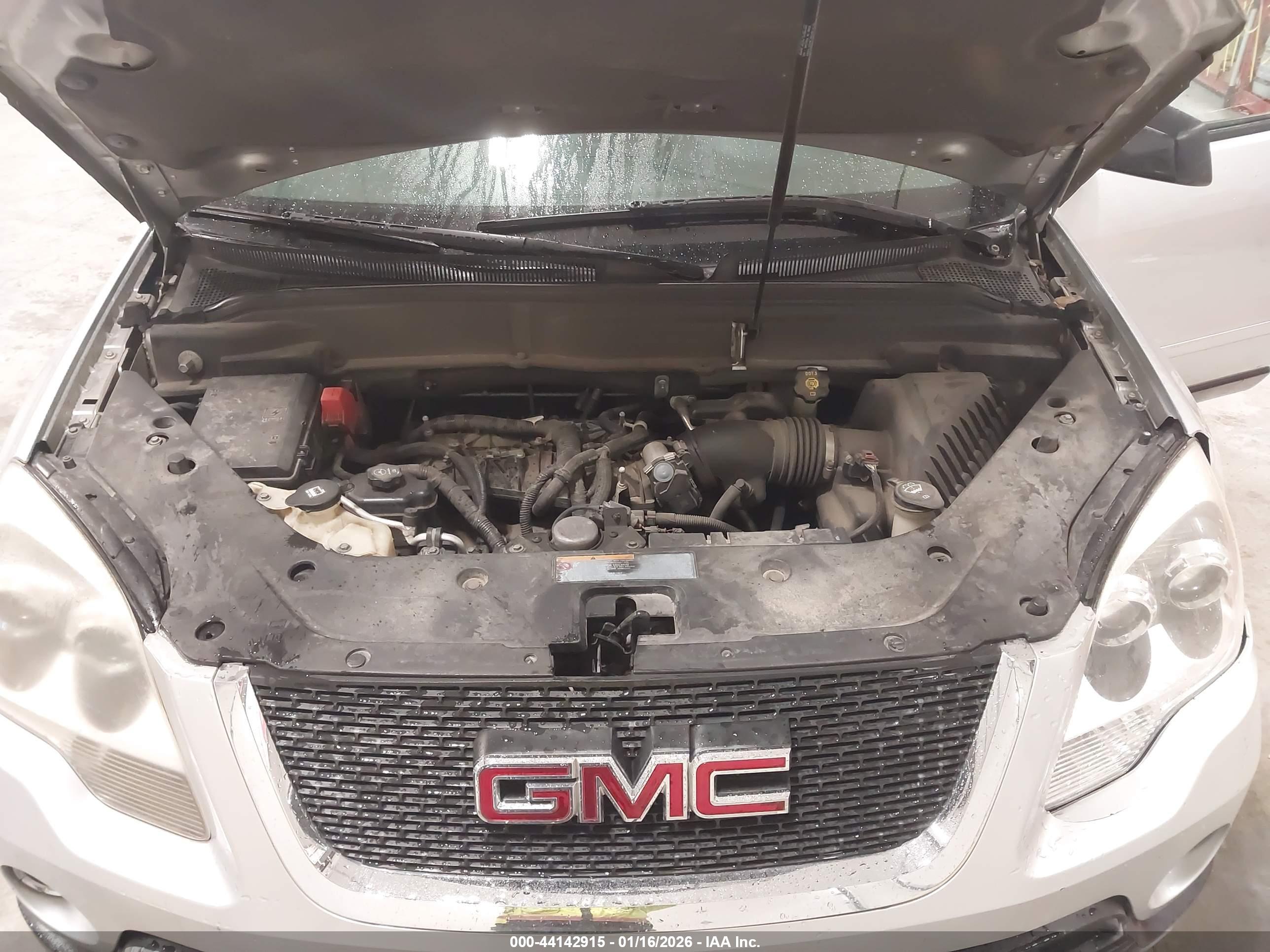 GMC ACADIA image 10