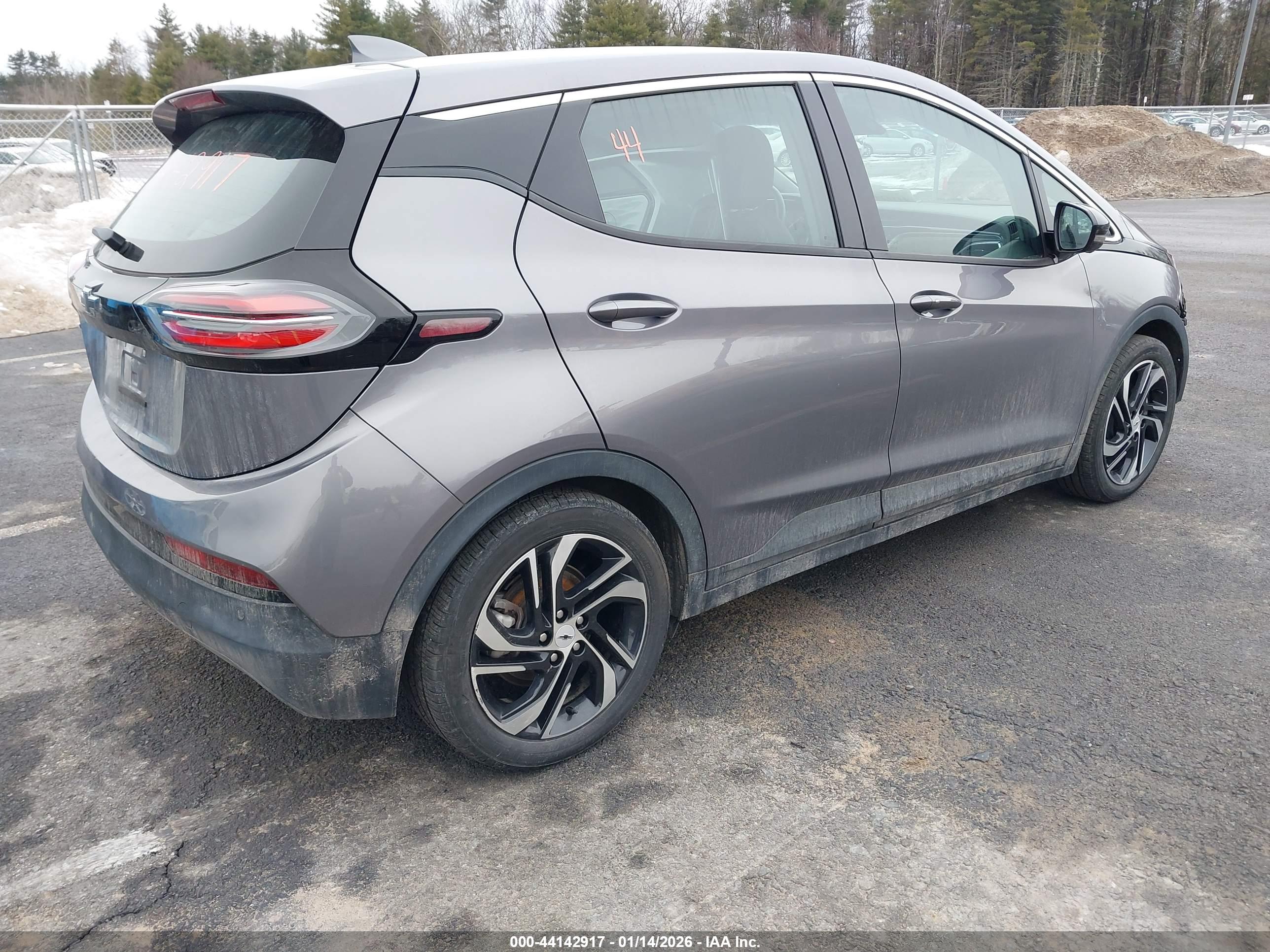 CHEVROLET BOLT image 4