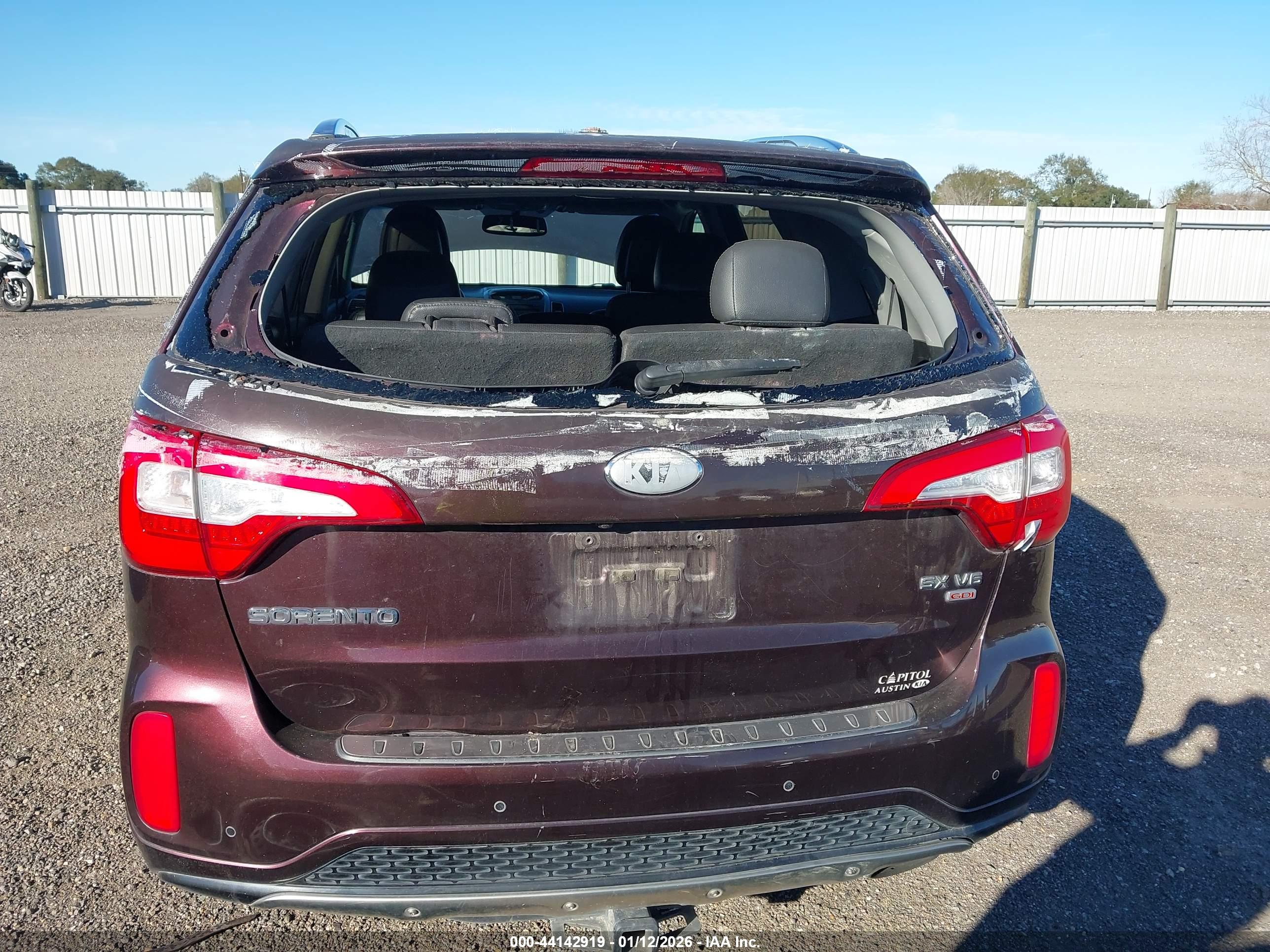 KIA SORENTO image 6