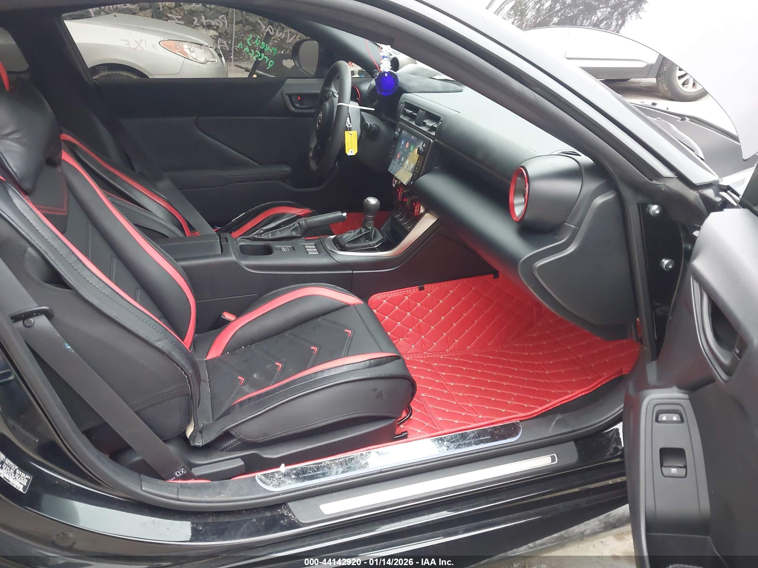 TOYOTA GR86 image 5