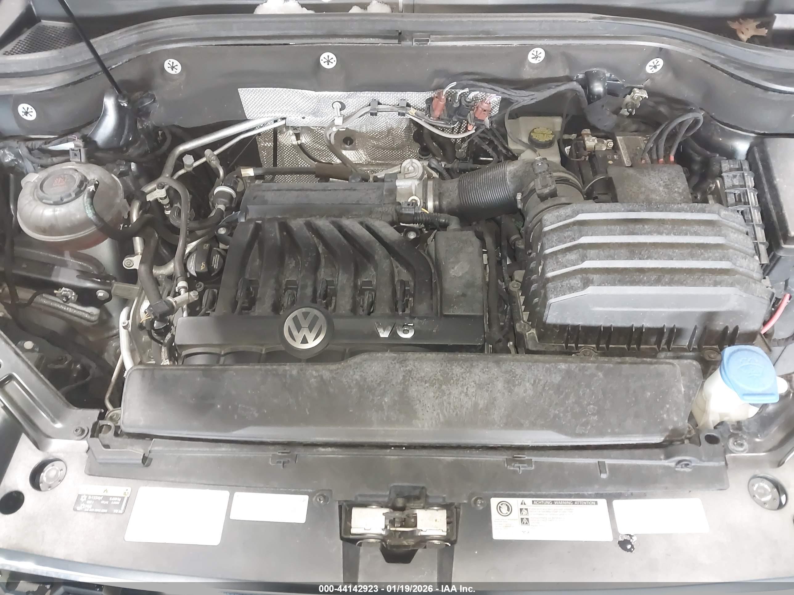VOLKSWAGEN ATLAS image 10