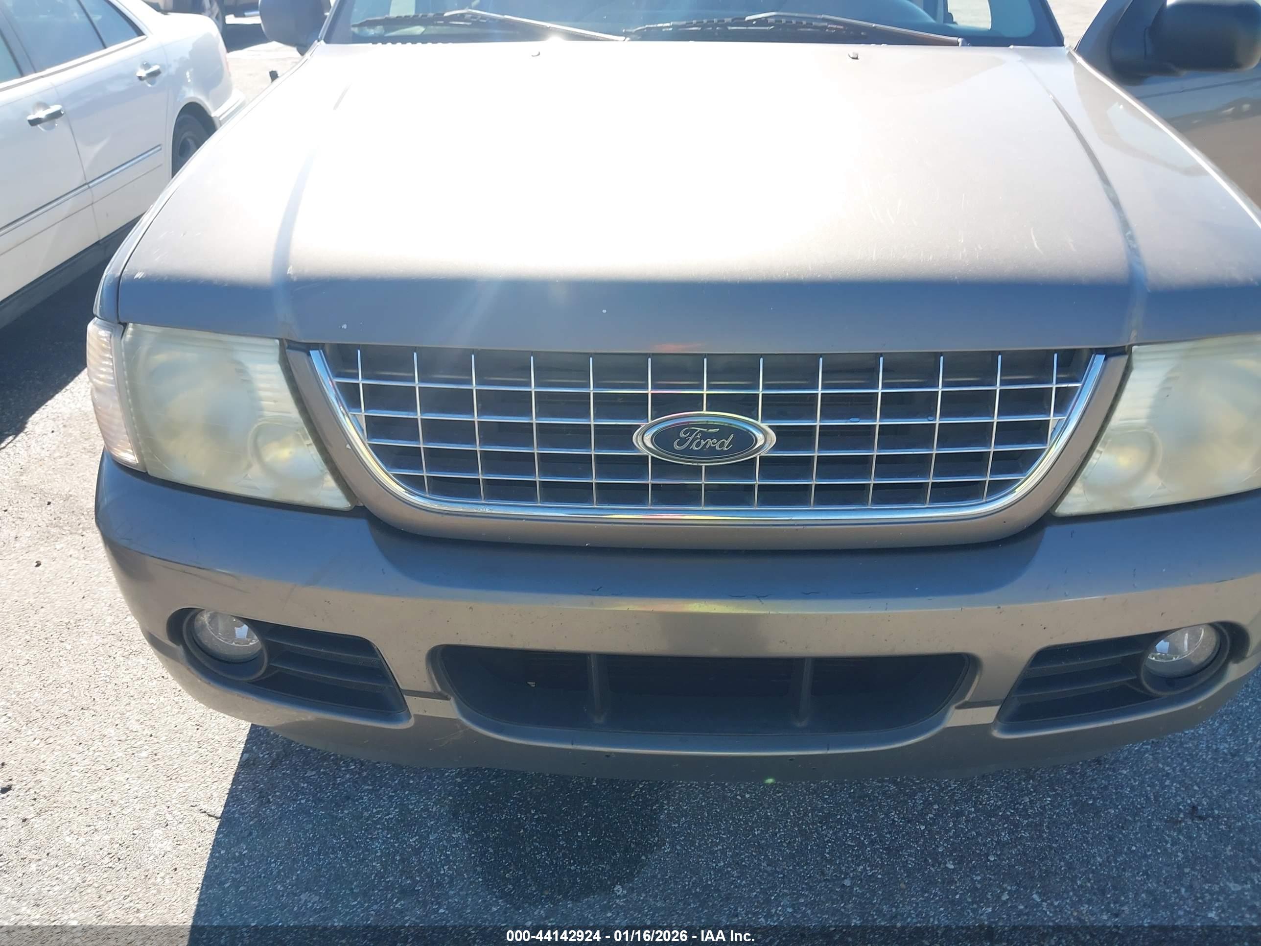 FORD EXPLORER image 6