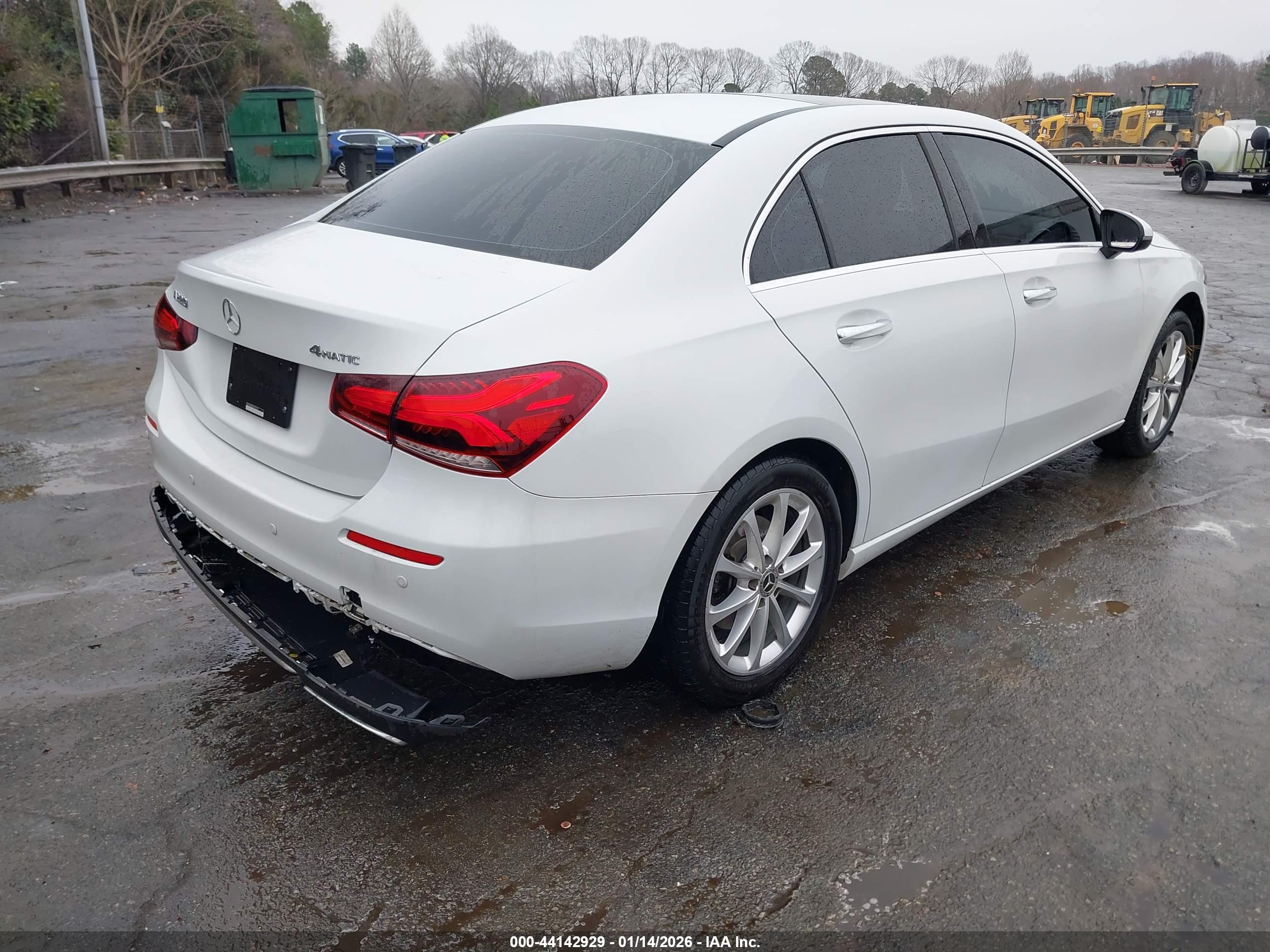 MERCEDES-BENZ A image 4