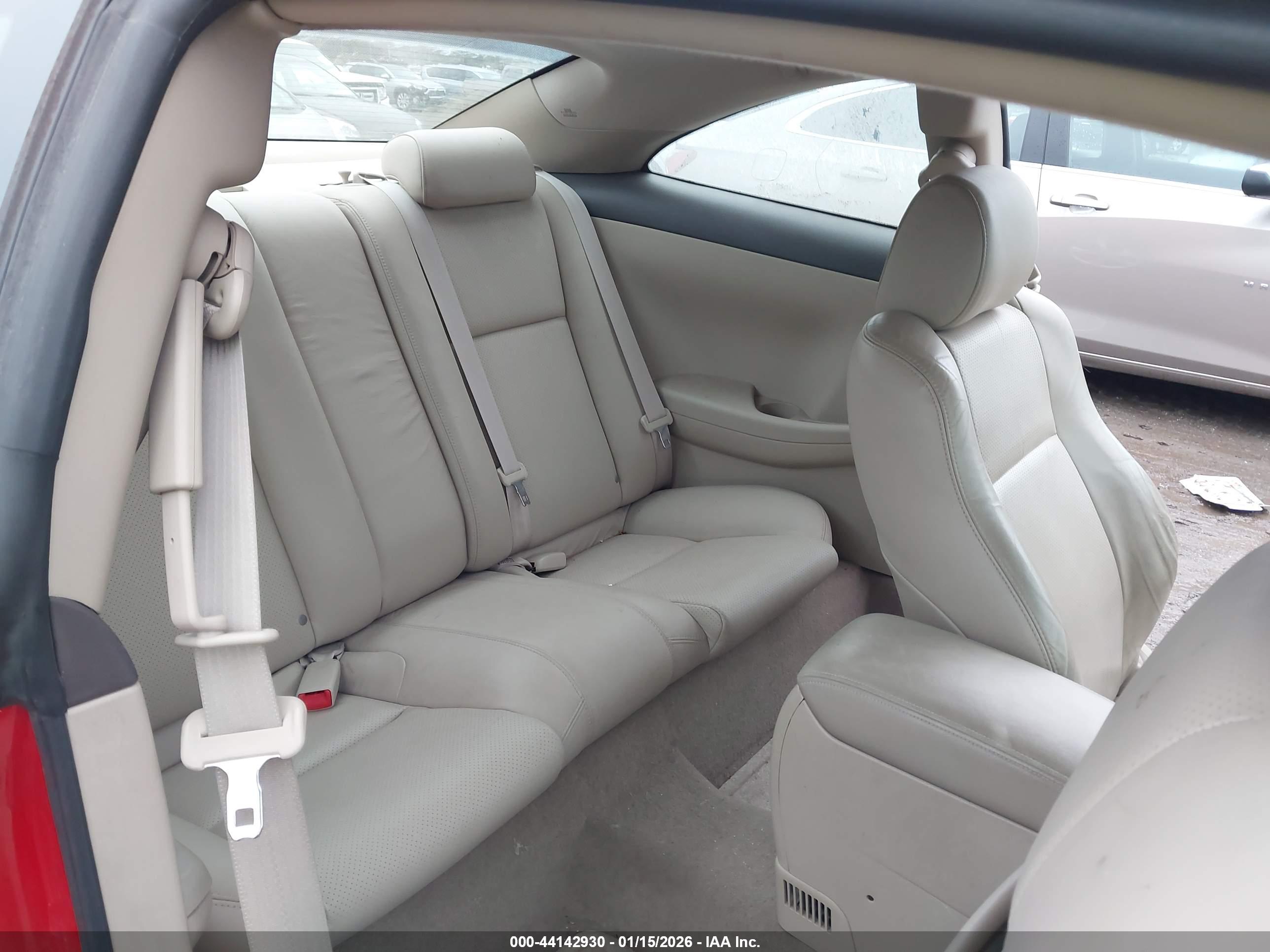 TOYOTA CAMRY image 8