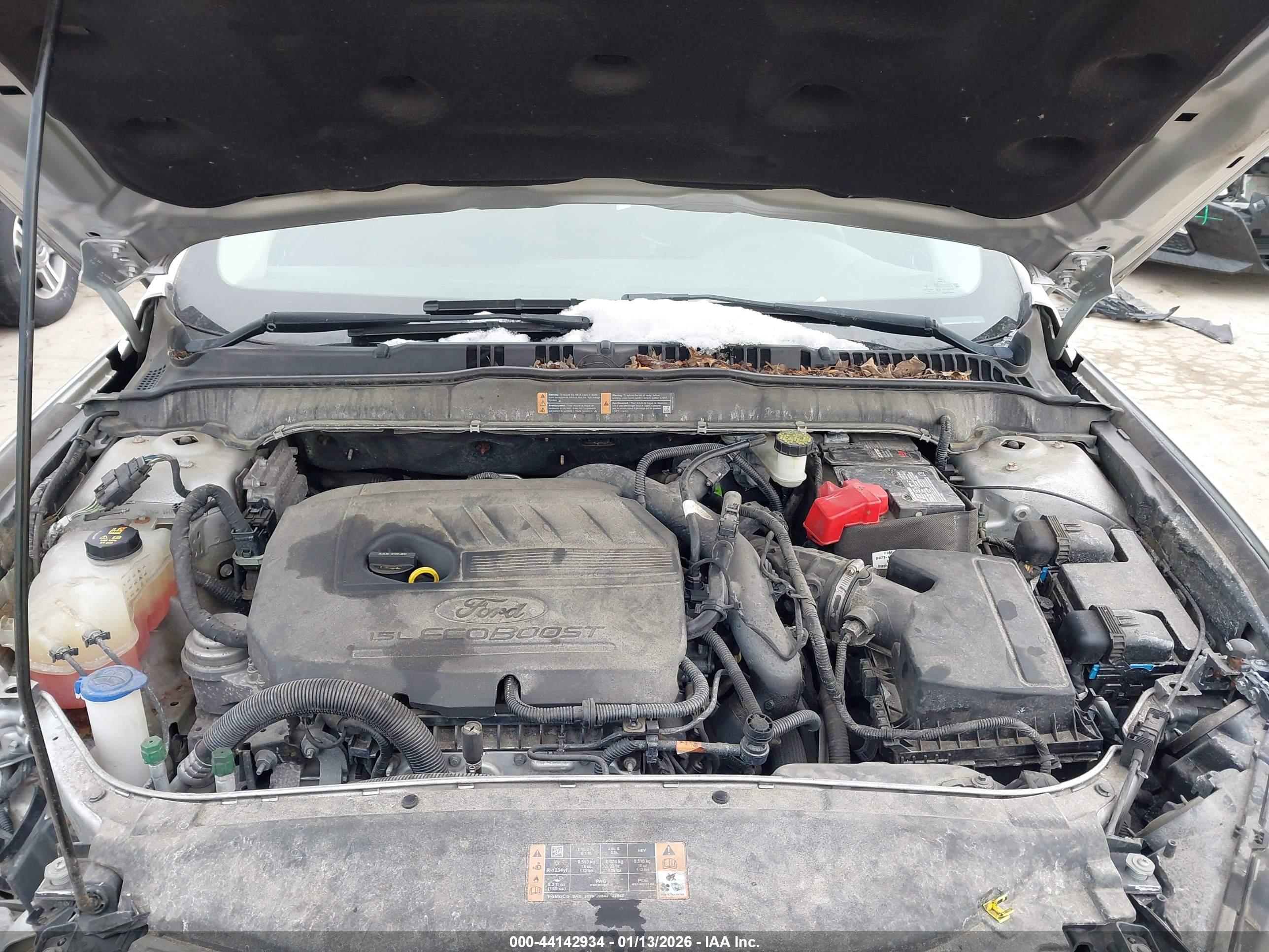FORD FUSION image 10