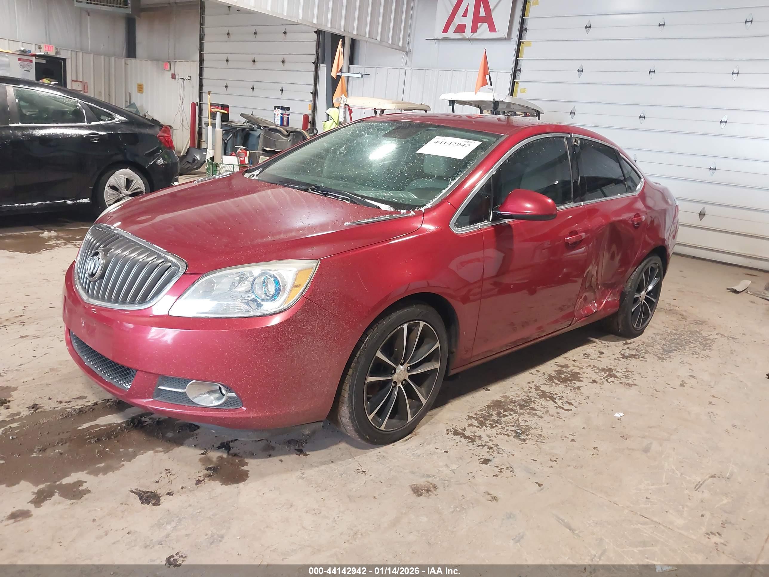 BUICK VERANO image 2