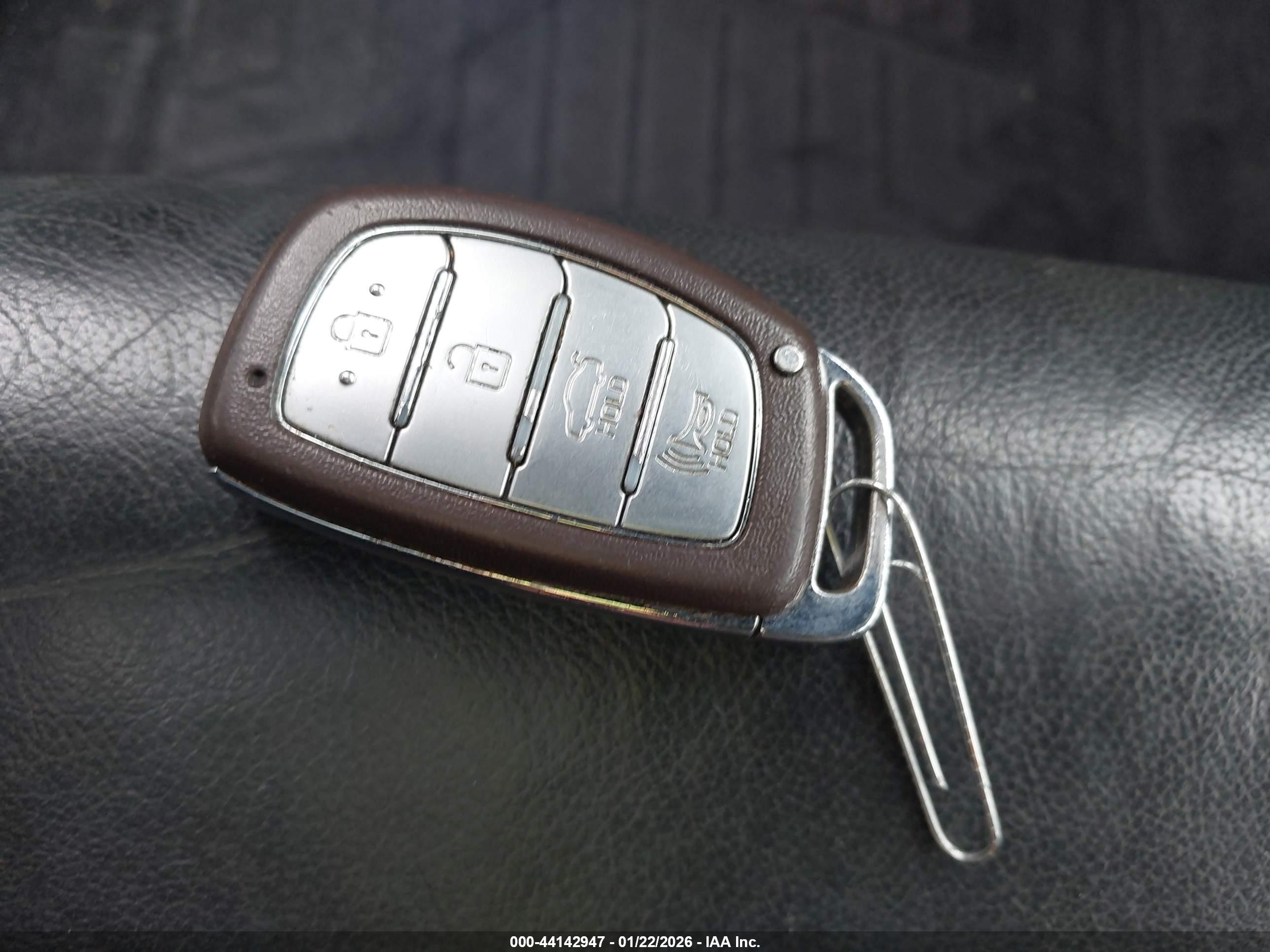 HYUNDAI SONATA image 11