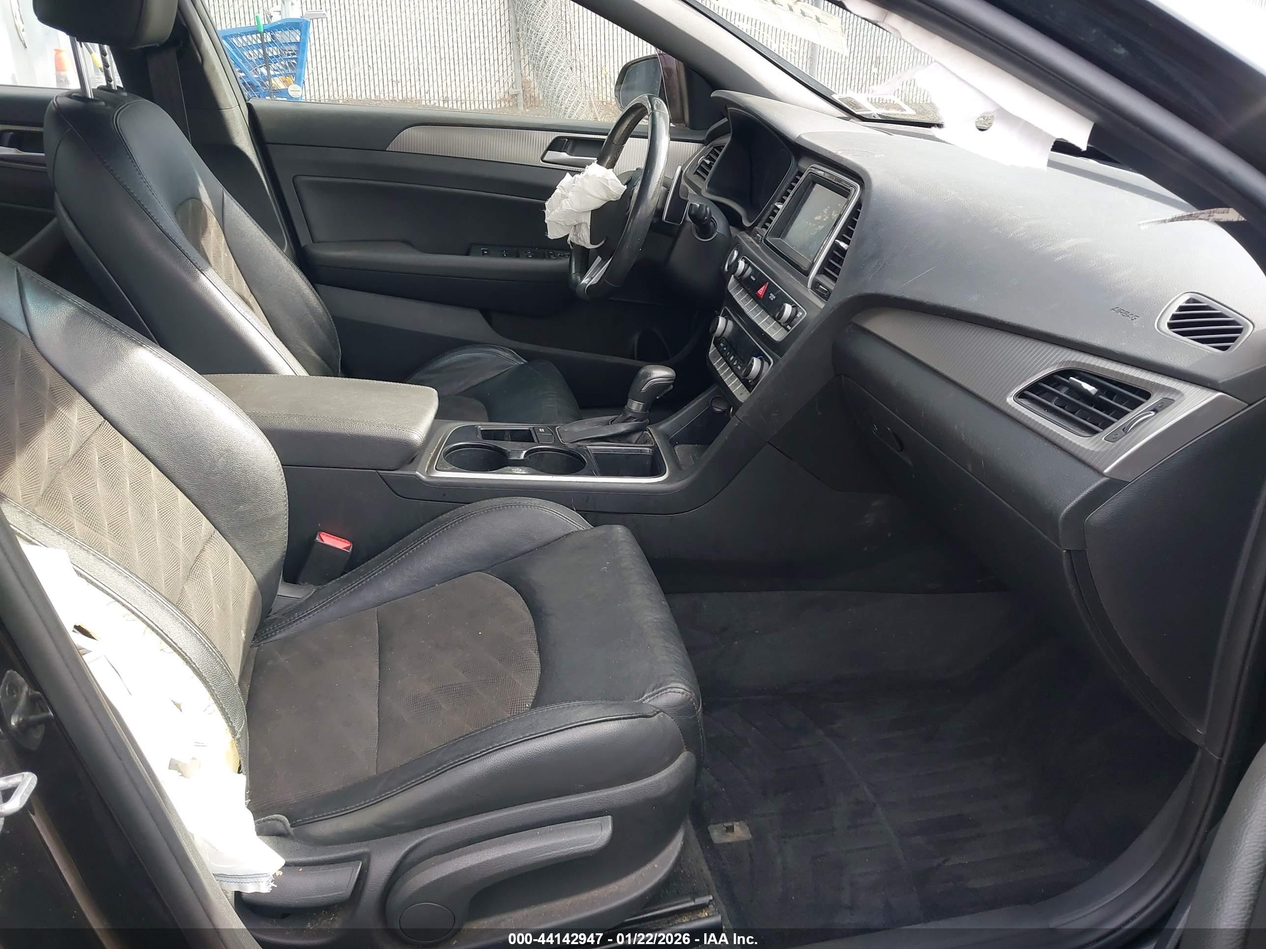 HYUNDAI SONATA image 5