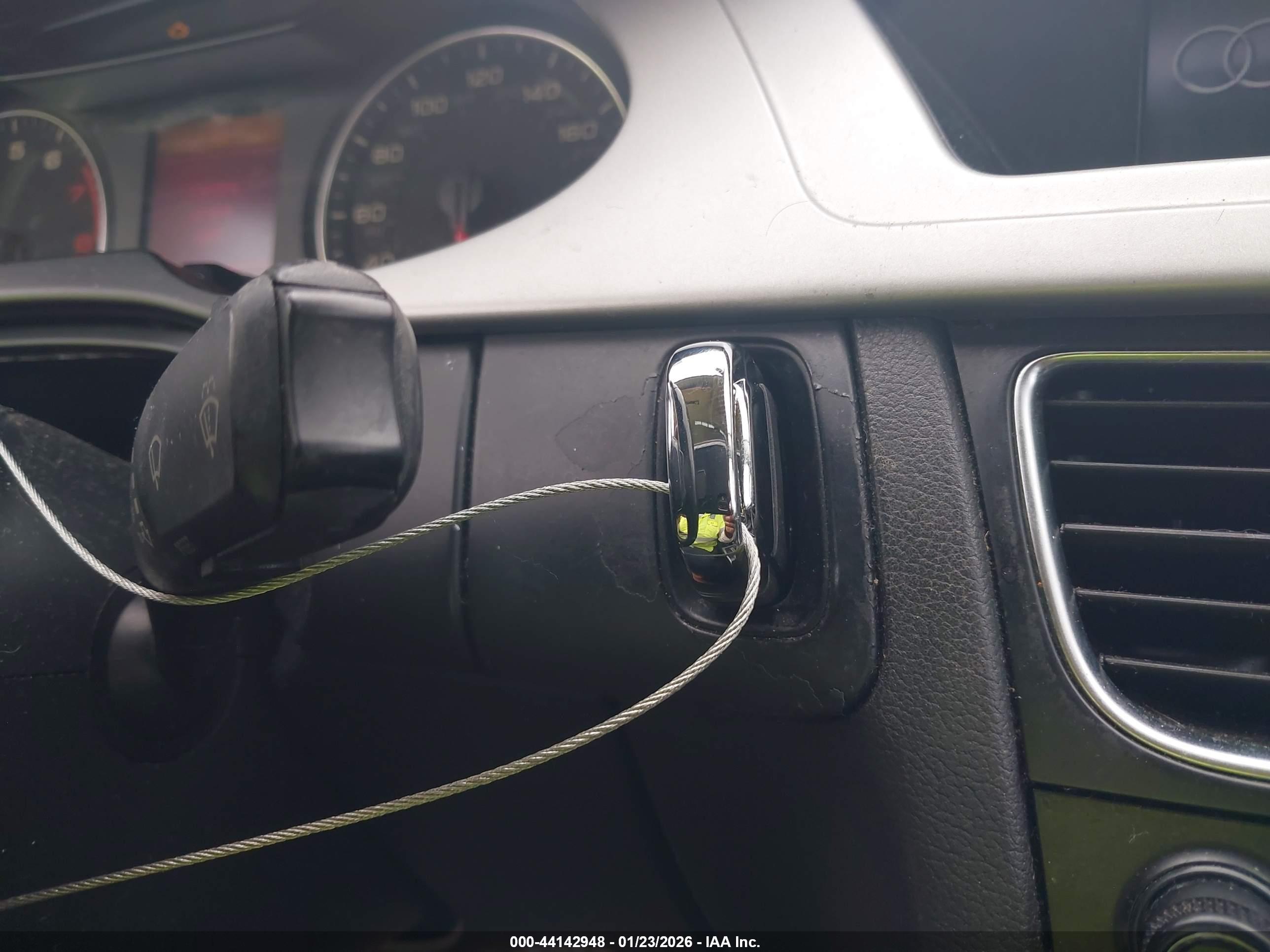 AUDI A4 image 11