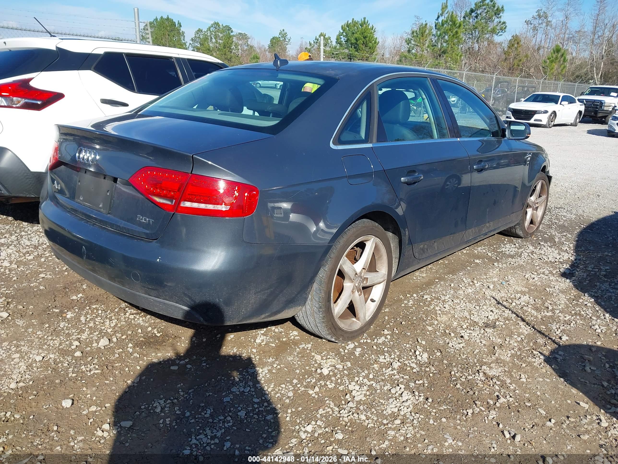 AUDI A4 image 4