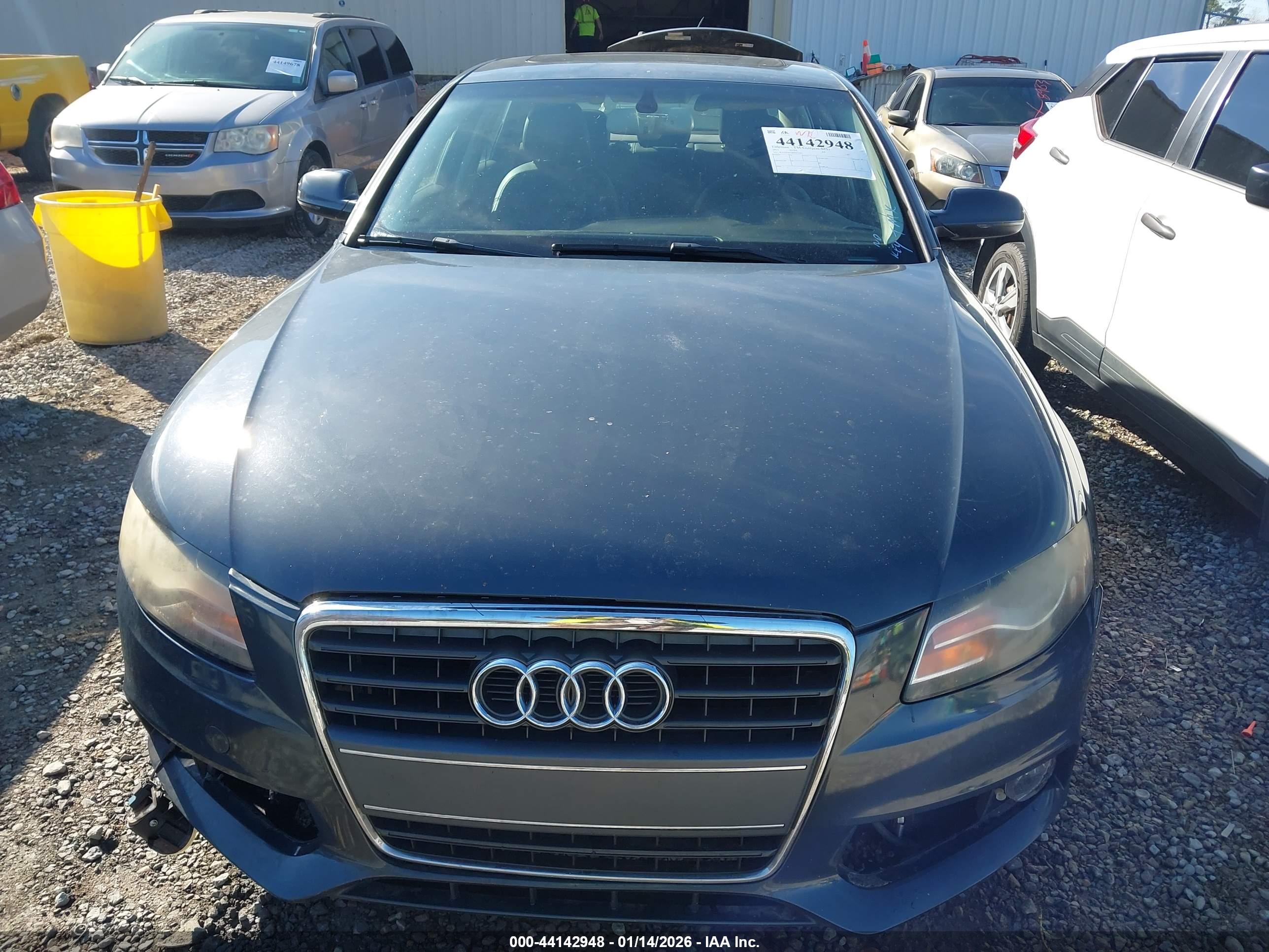 AUDI A4 image 6