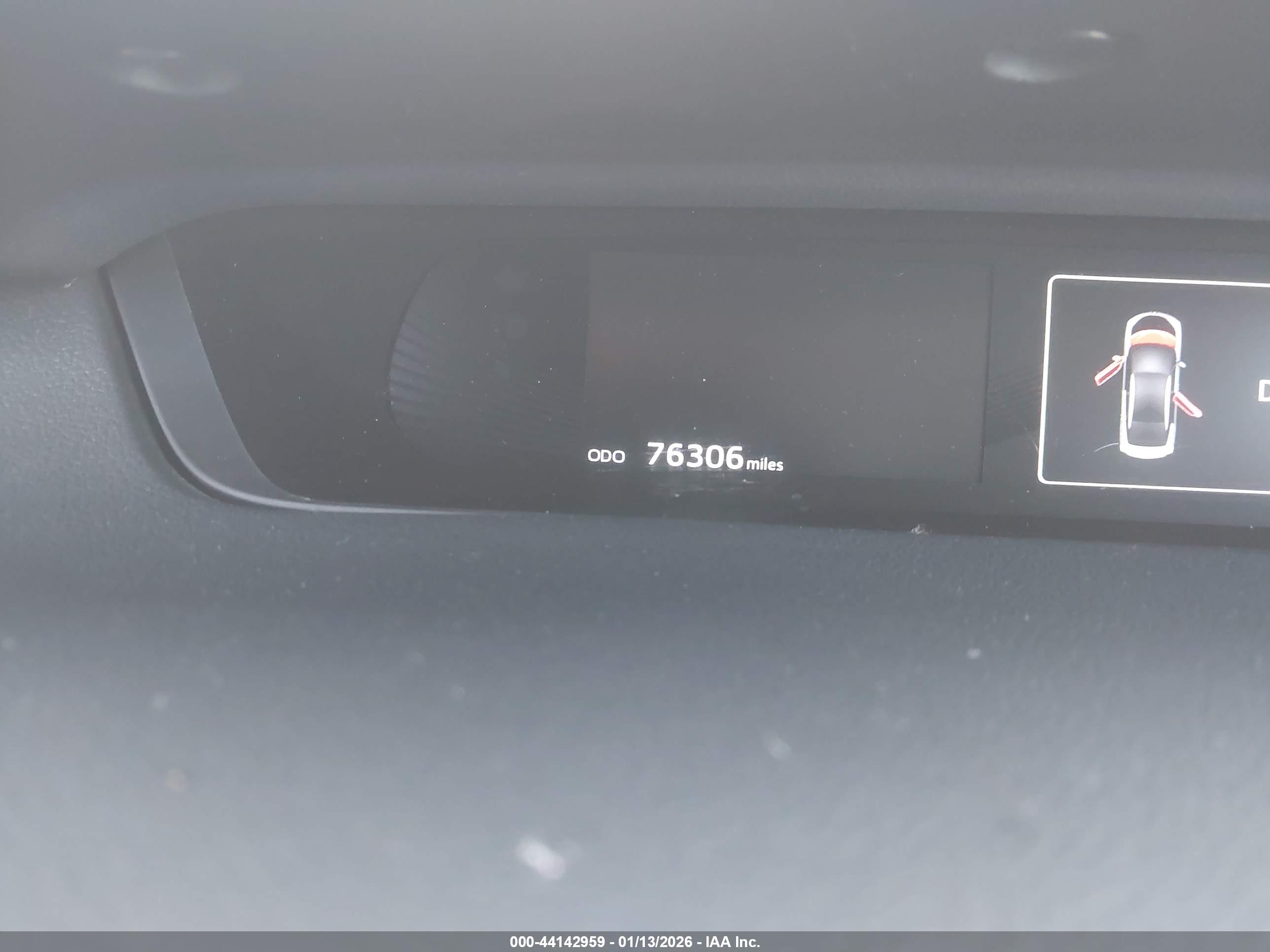 TOYOTA MIRAI image 7