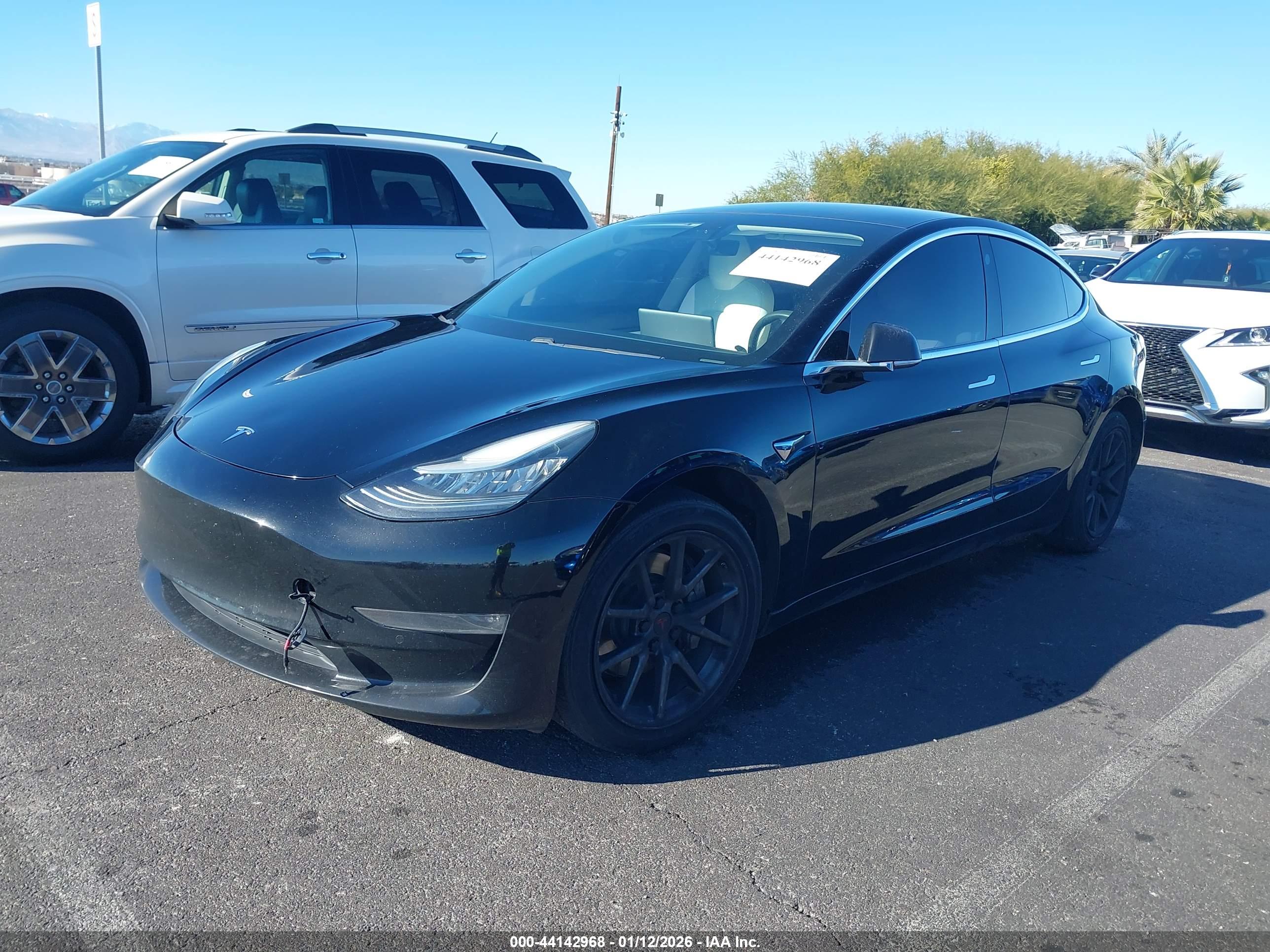 TESLA MODEL image 2