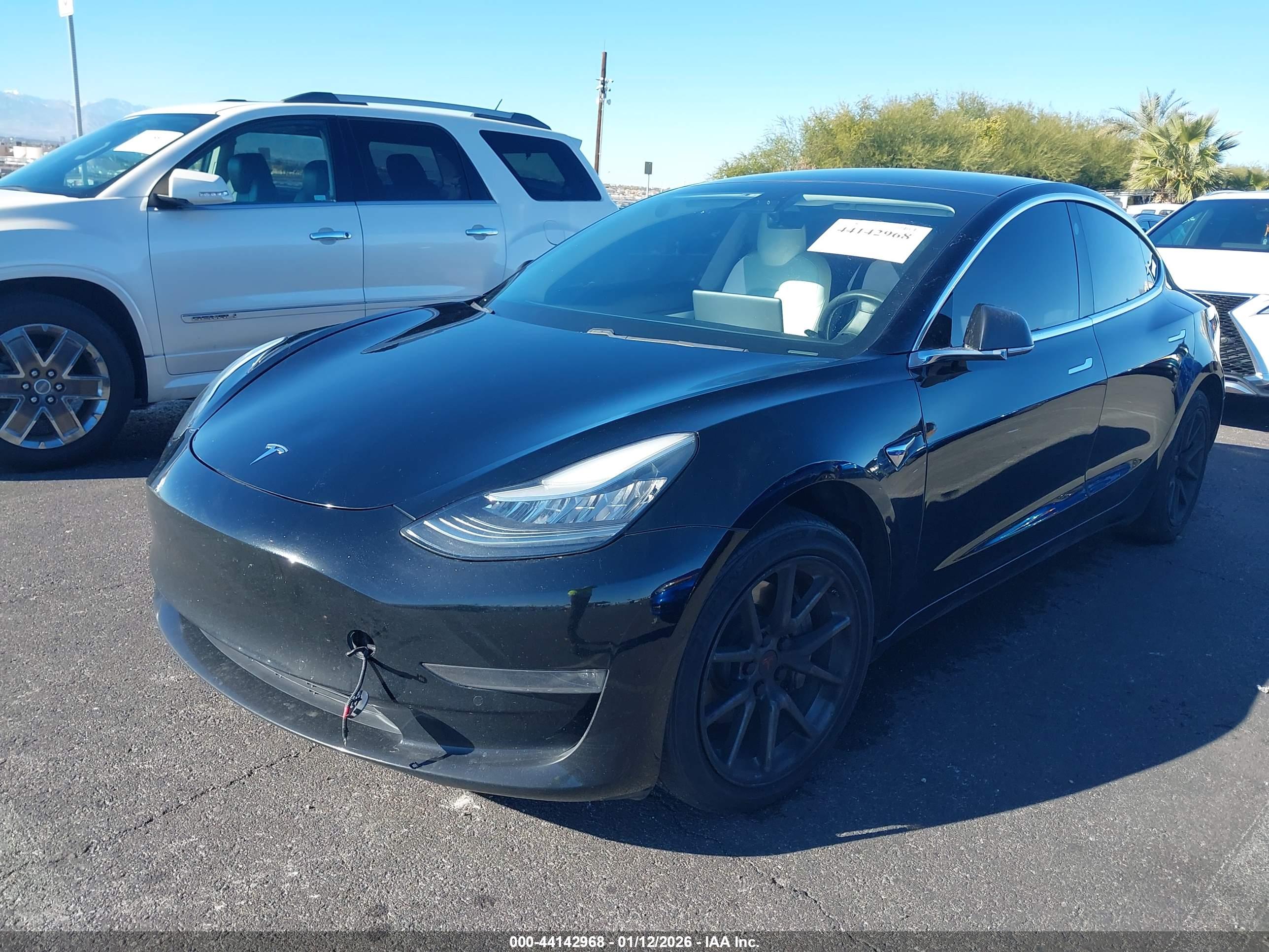 TESLA MODEL image 6