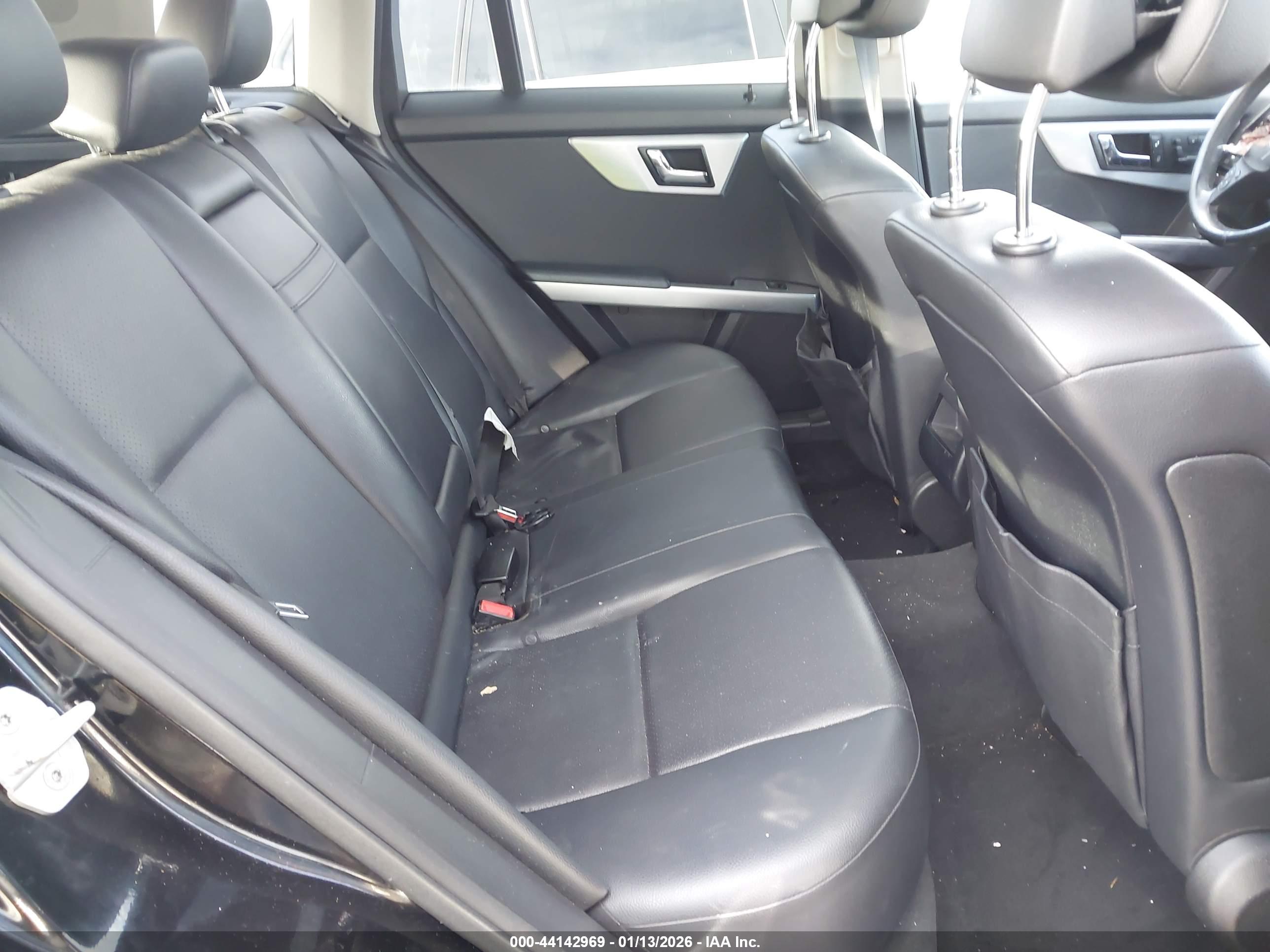 MERCEDES-BENZ GLK image 8