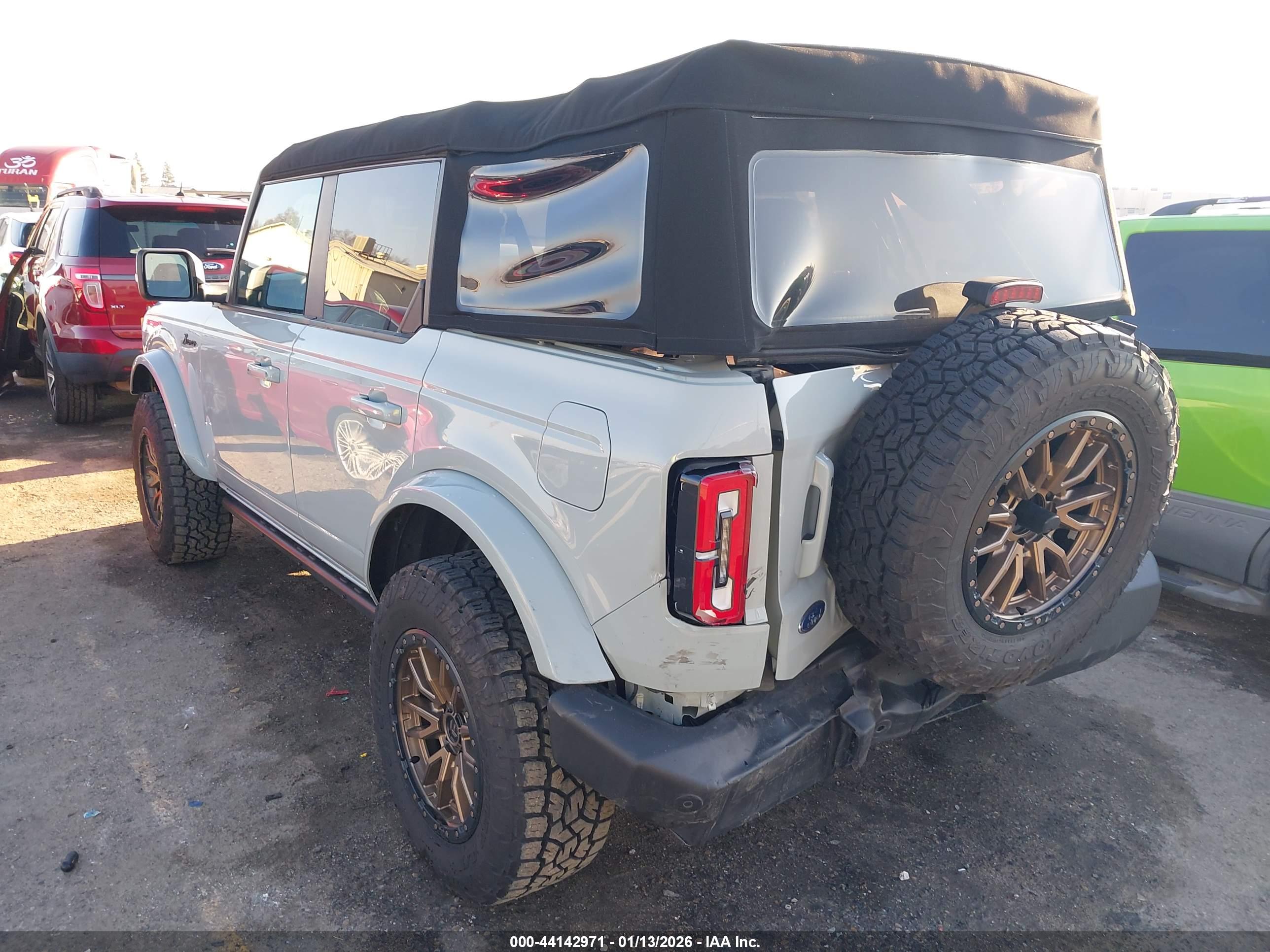 FORD BRONCO image 3