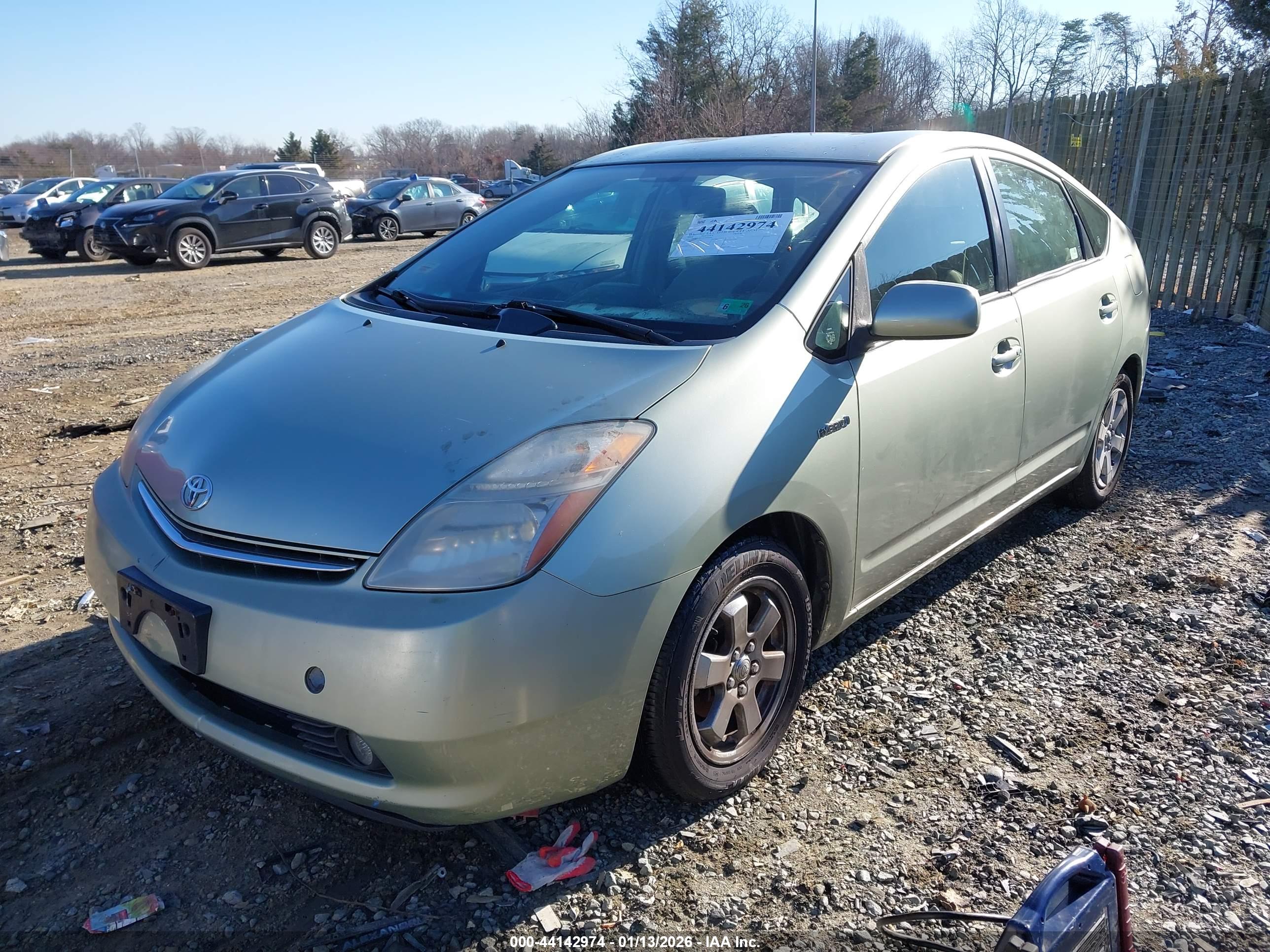 TOYOTA PRIUS image 2