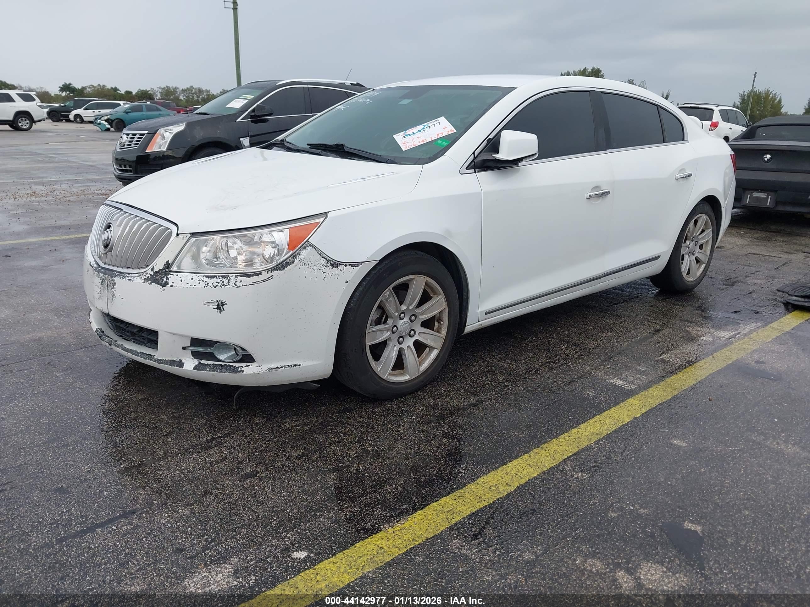 BUICK LACROSSE image 2