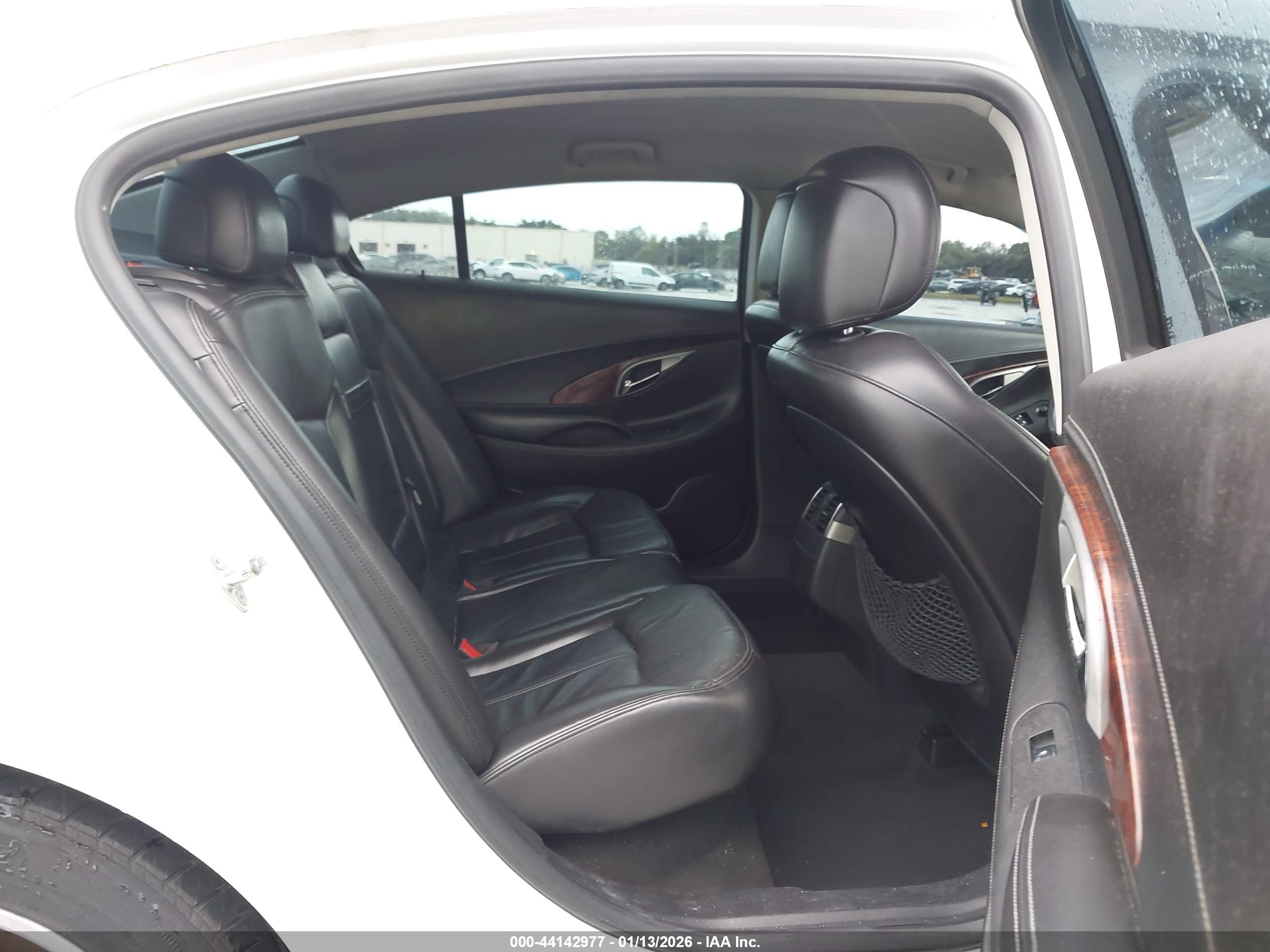 BUICK LACROSSE image 8