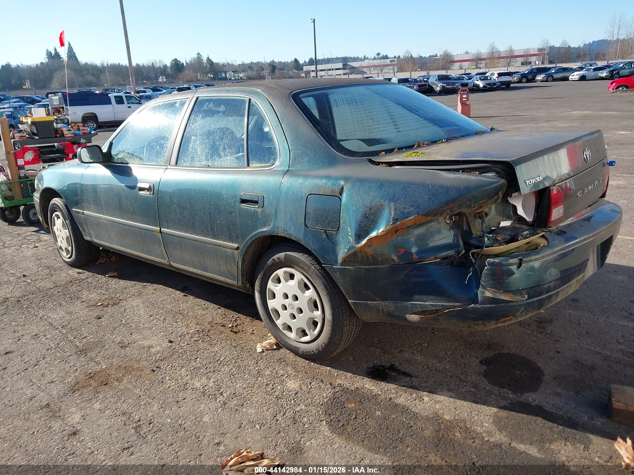 TOYOTA CAMRY image 3