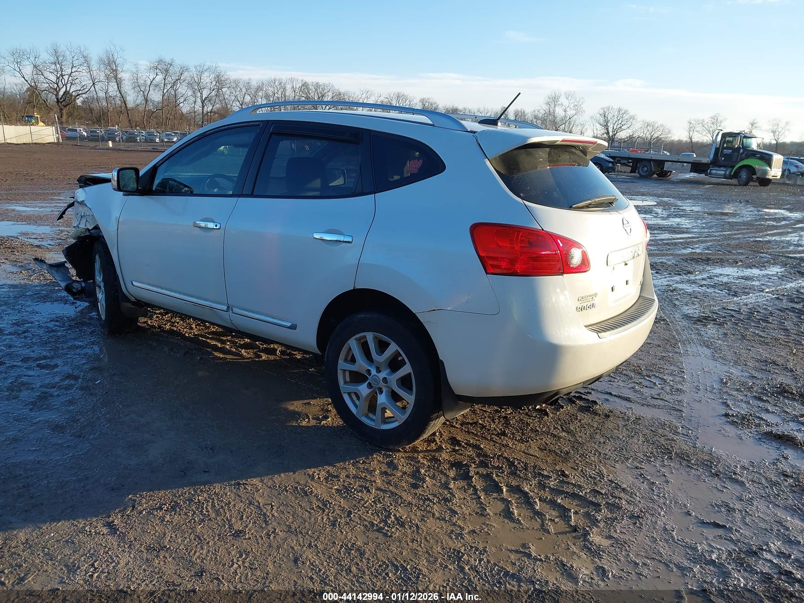 NISSAN ROGUE image 3