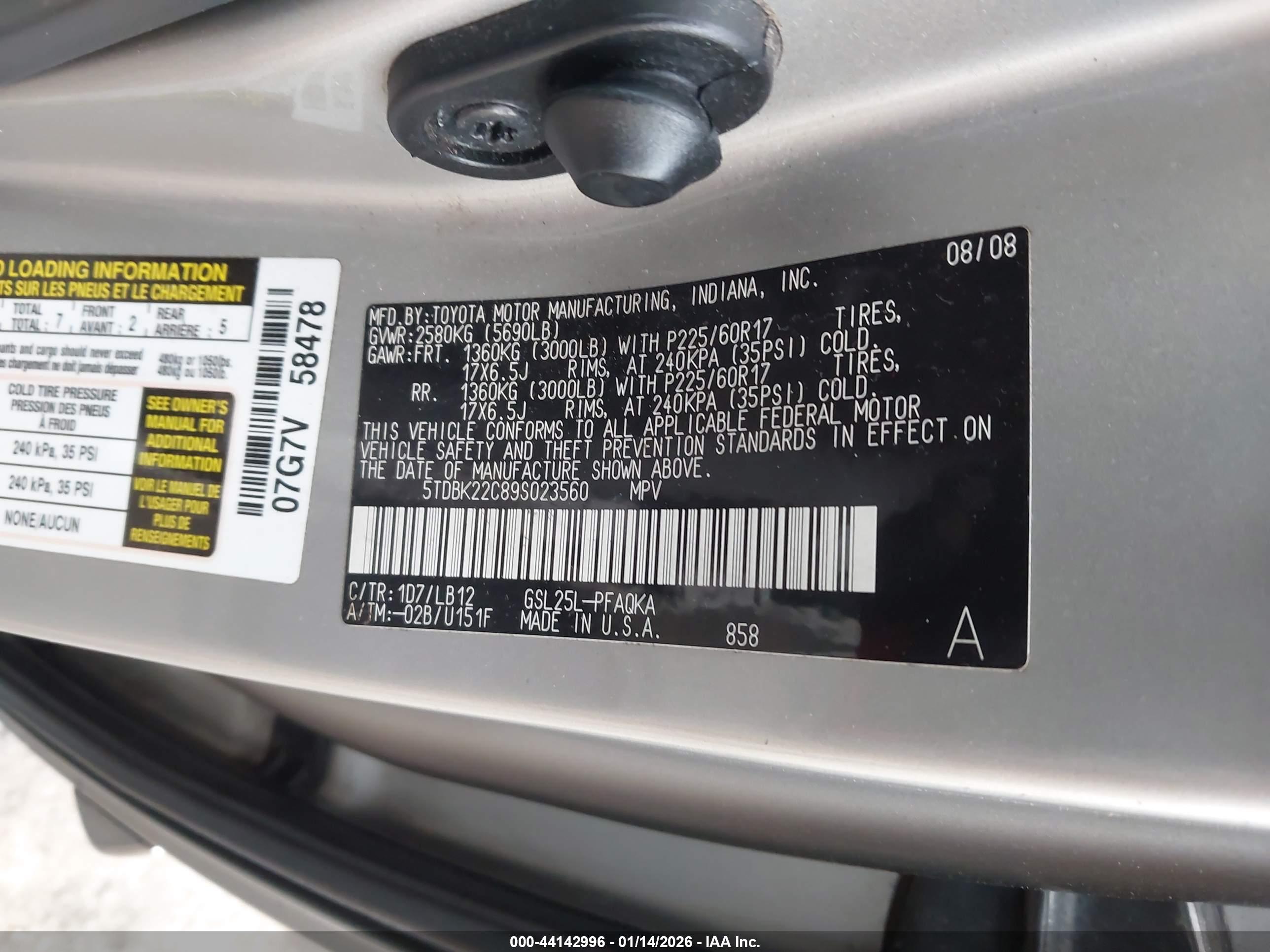 TOYOTA SIENNA image 9